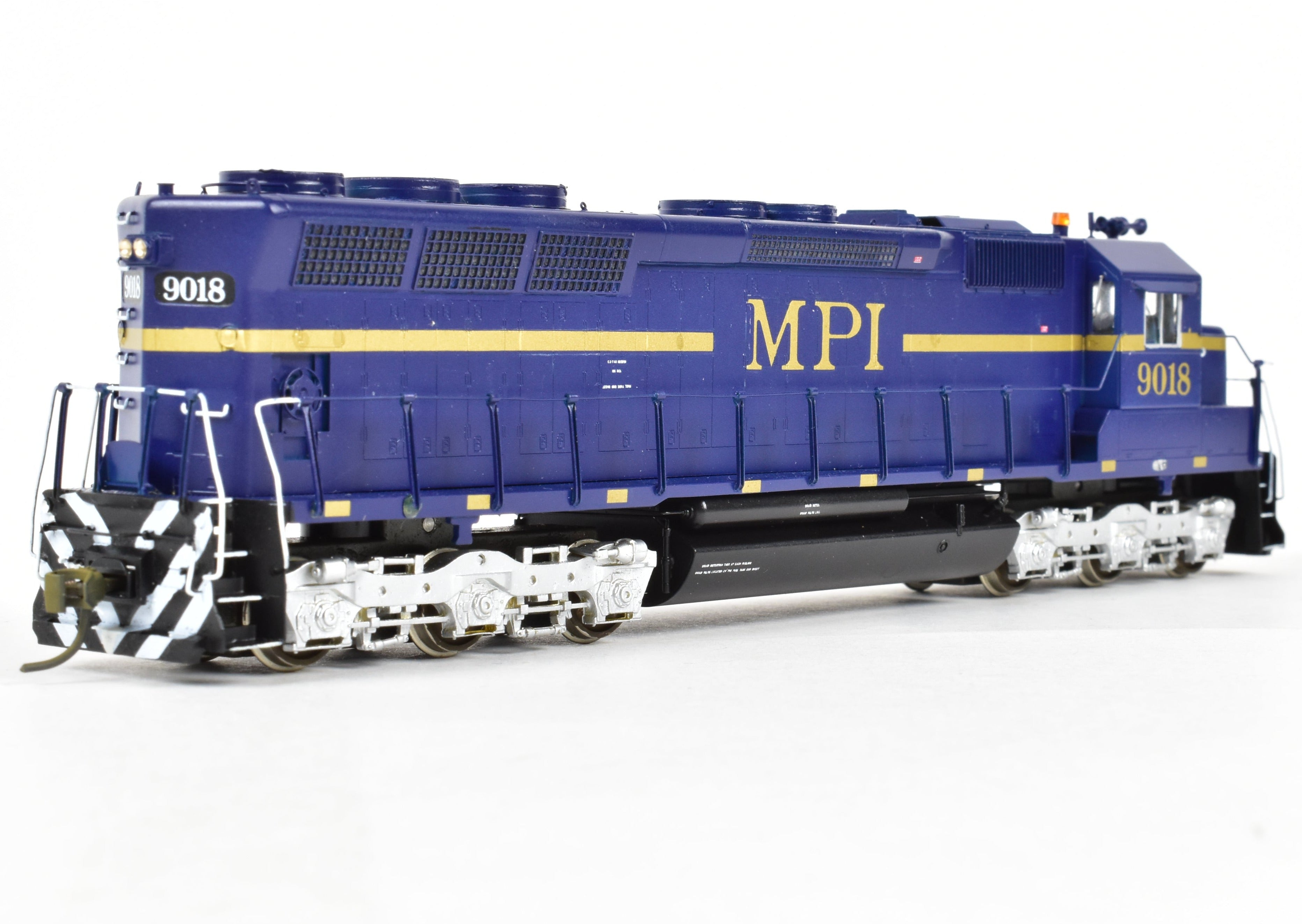 HO Scale Brass Hallmark Models MPI - Motive Power International EMD SD45 Diesel Locomotive Standard Version with C/P No. 9018