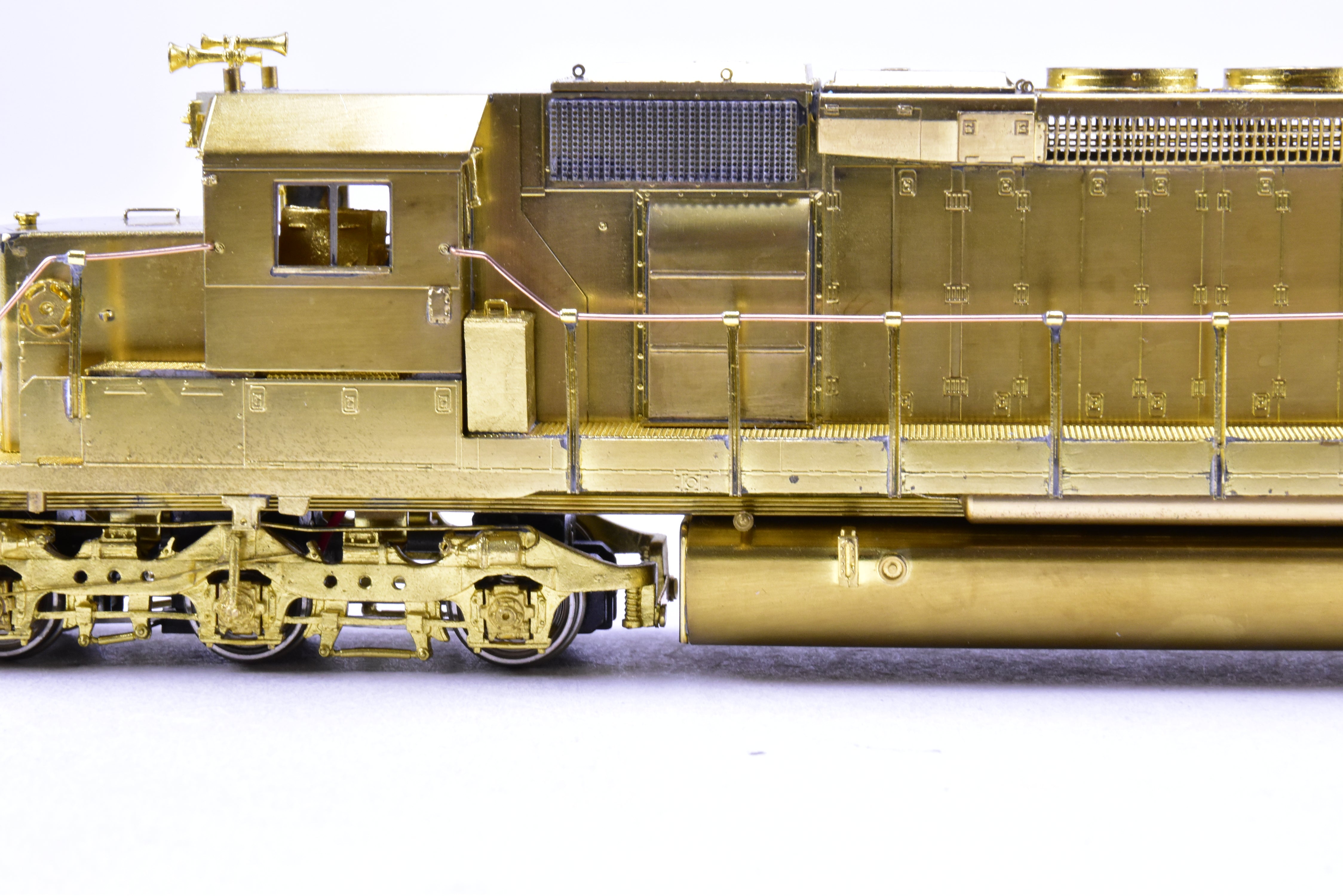 HO Brass OMI - Overland Models L&N EMD SD40-2 #8100 - 8241 with Extended Brakes