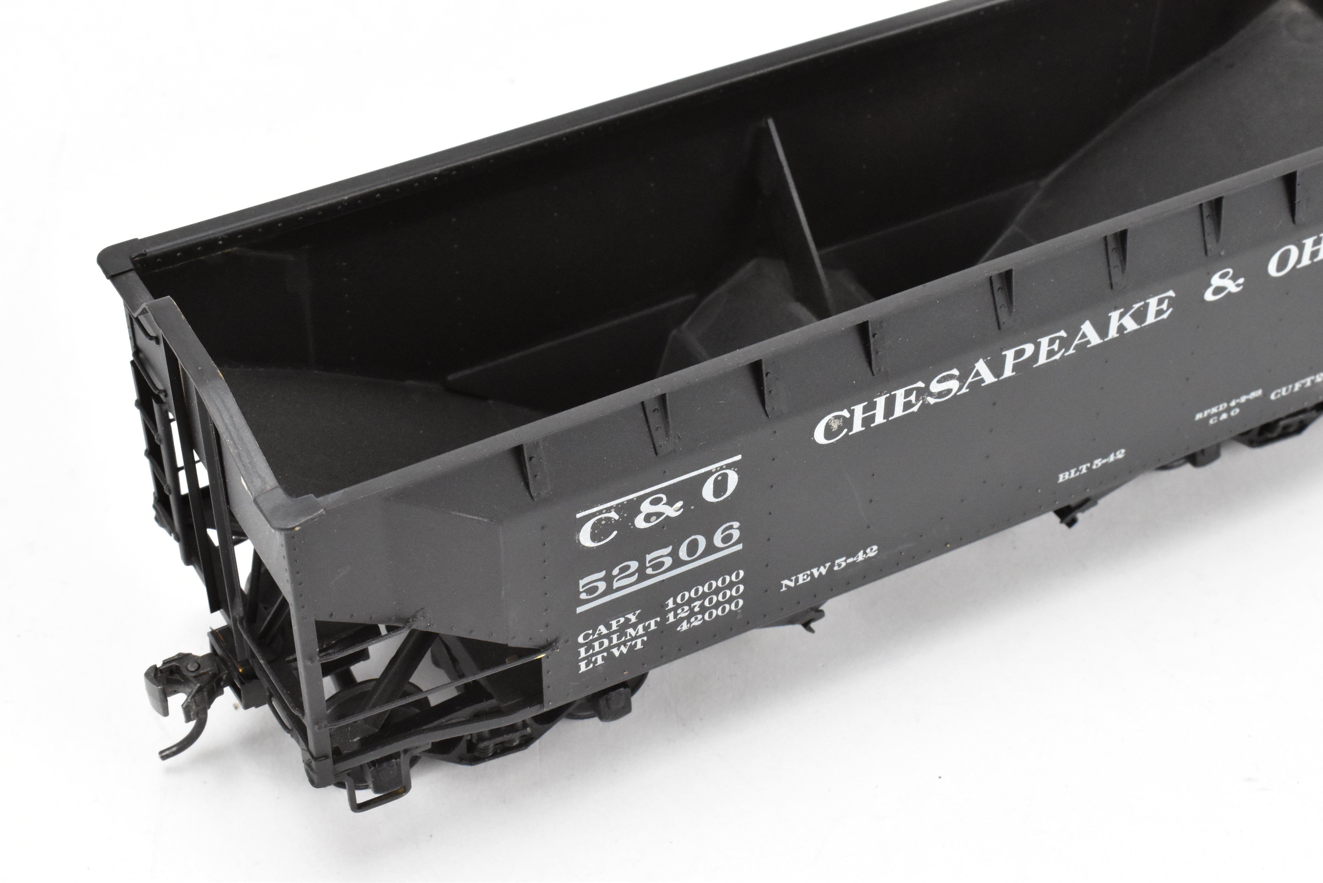 O Scale Model Train - Brass US Hobbies C&O (Chesapeake & Ohio) Offset Side Twin Hopper with Peaked Ends, CP No. 52506