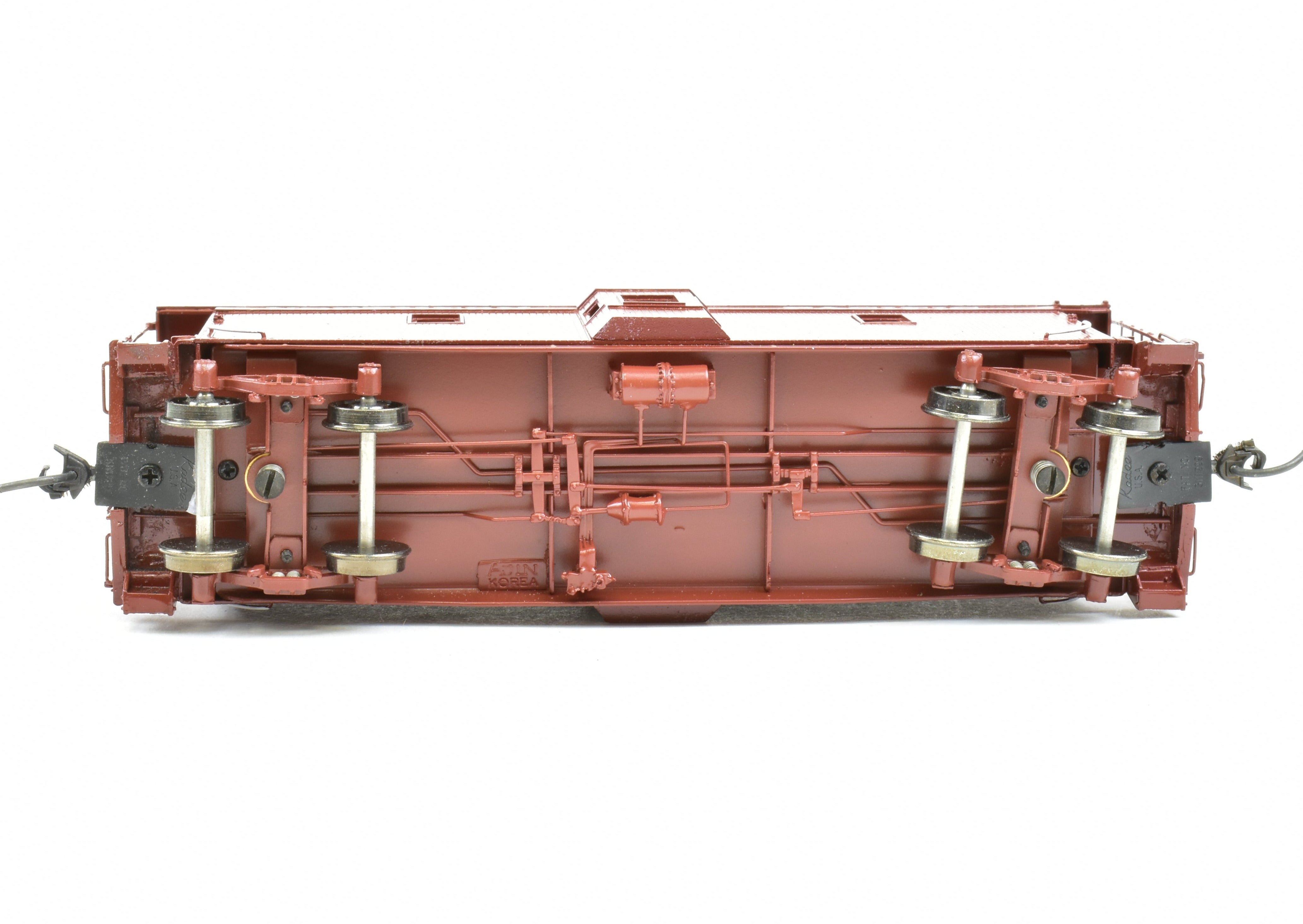 HO Brass OMI NP Northern Pacific Wood Bay Window Caboose Model No. 1532