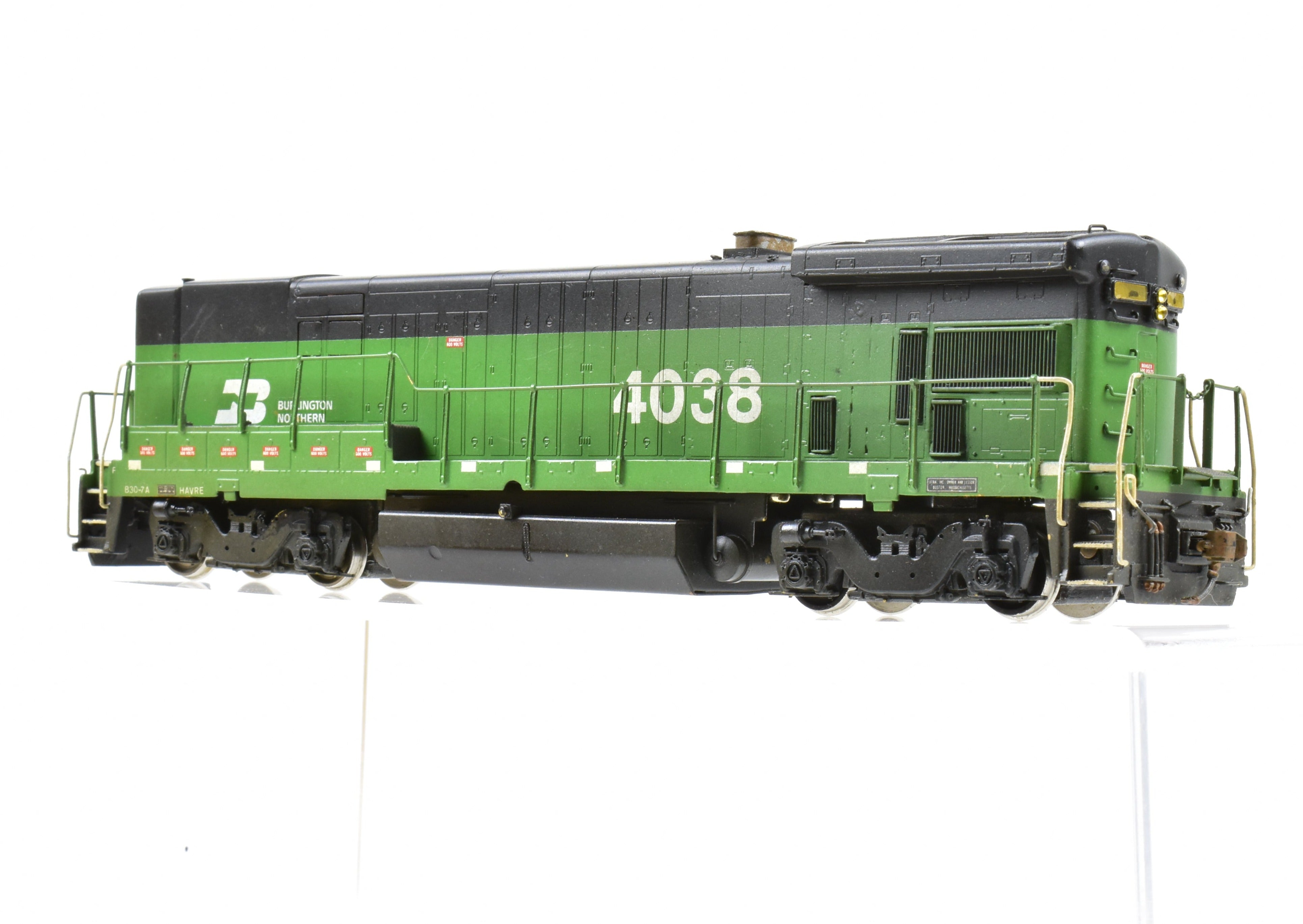 Custom-Built & Painted HO Brass Oriental Limited Burlington Northern B30 - 7A Cab - less Booster