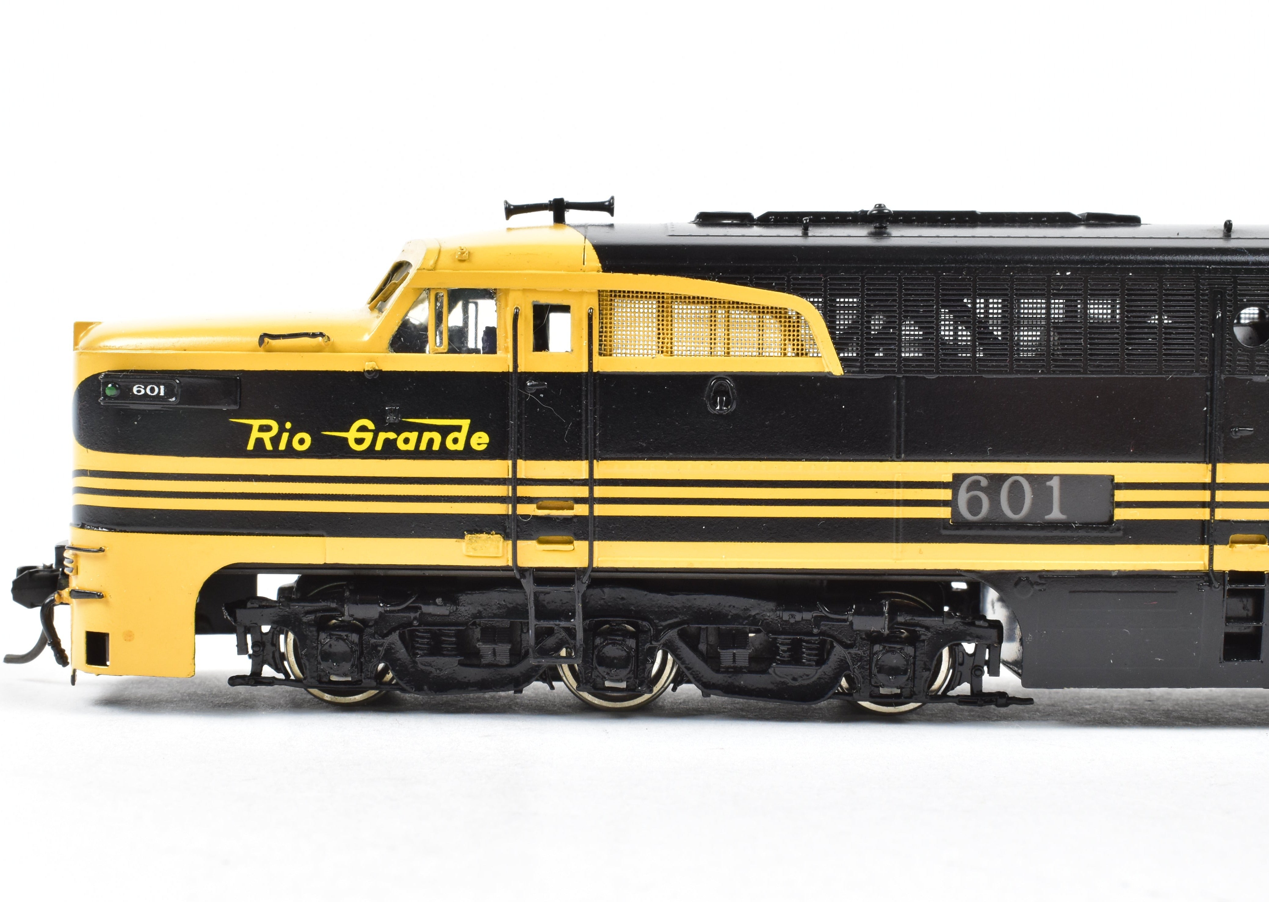 HO Scale Brass Model Train Key Imports D&RGW - Denver & Rio Grande Western Alco PA A/B/A Set Locomotive in Black and Yellow Color Scheme