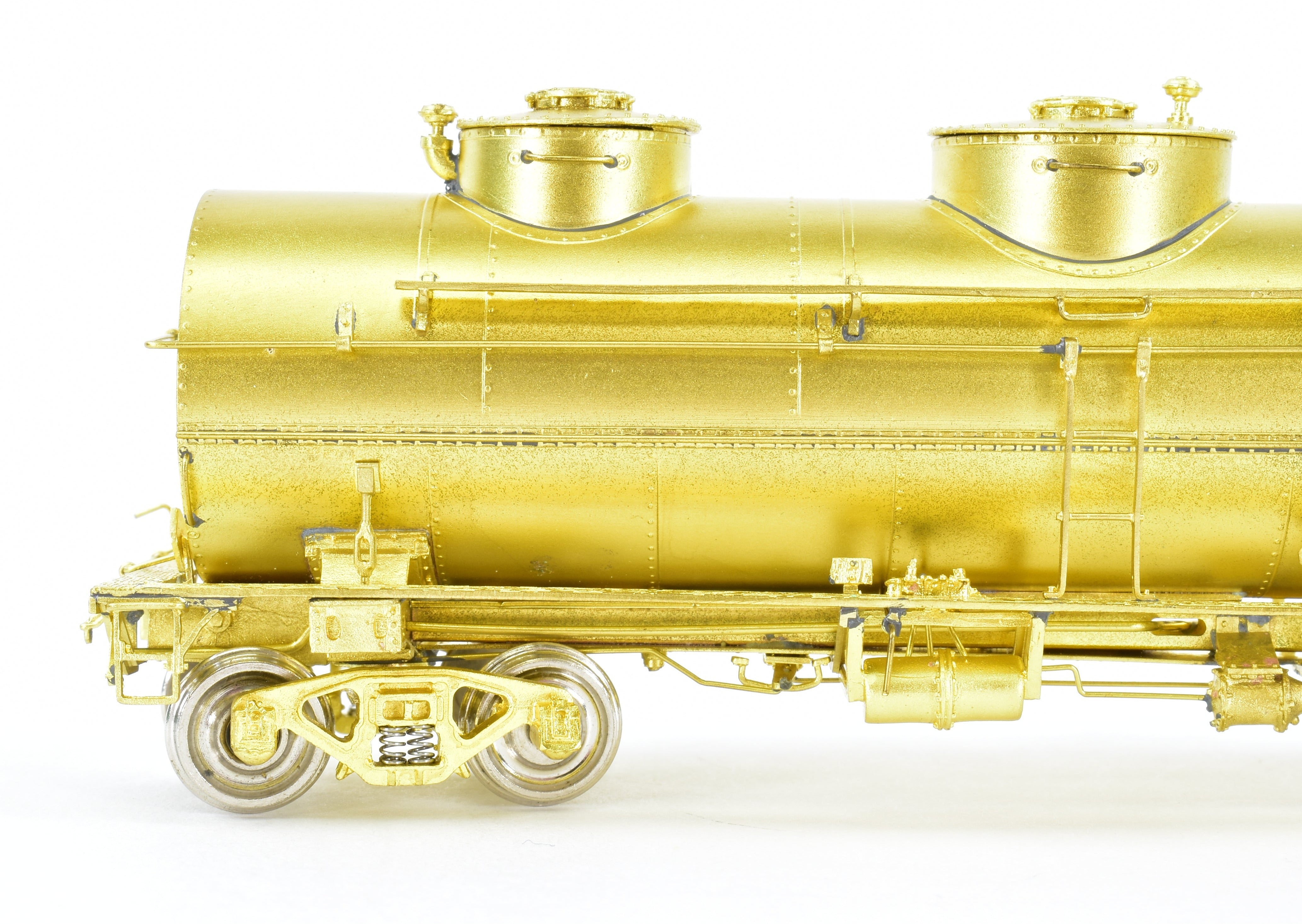 HO Brass OMI 8,000 Gallon Insulated Three Dome Tank Car by Overland Models