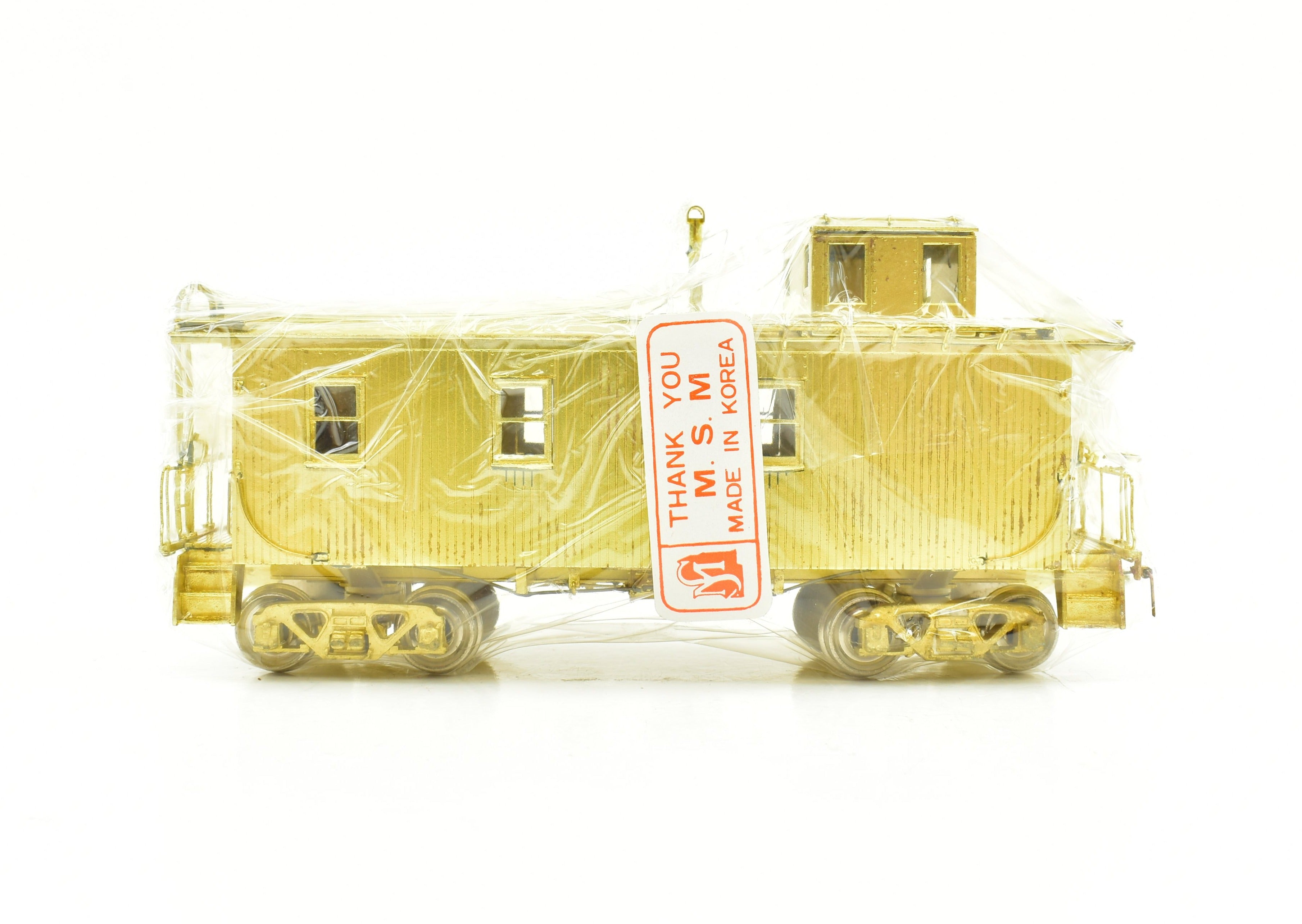 HO Scale Brass FW&D - Ft. Worth & Denver CB&Q Wood Caboose by OMI, Factory New