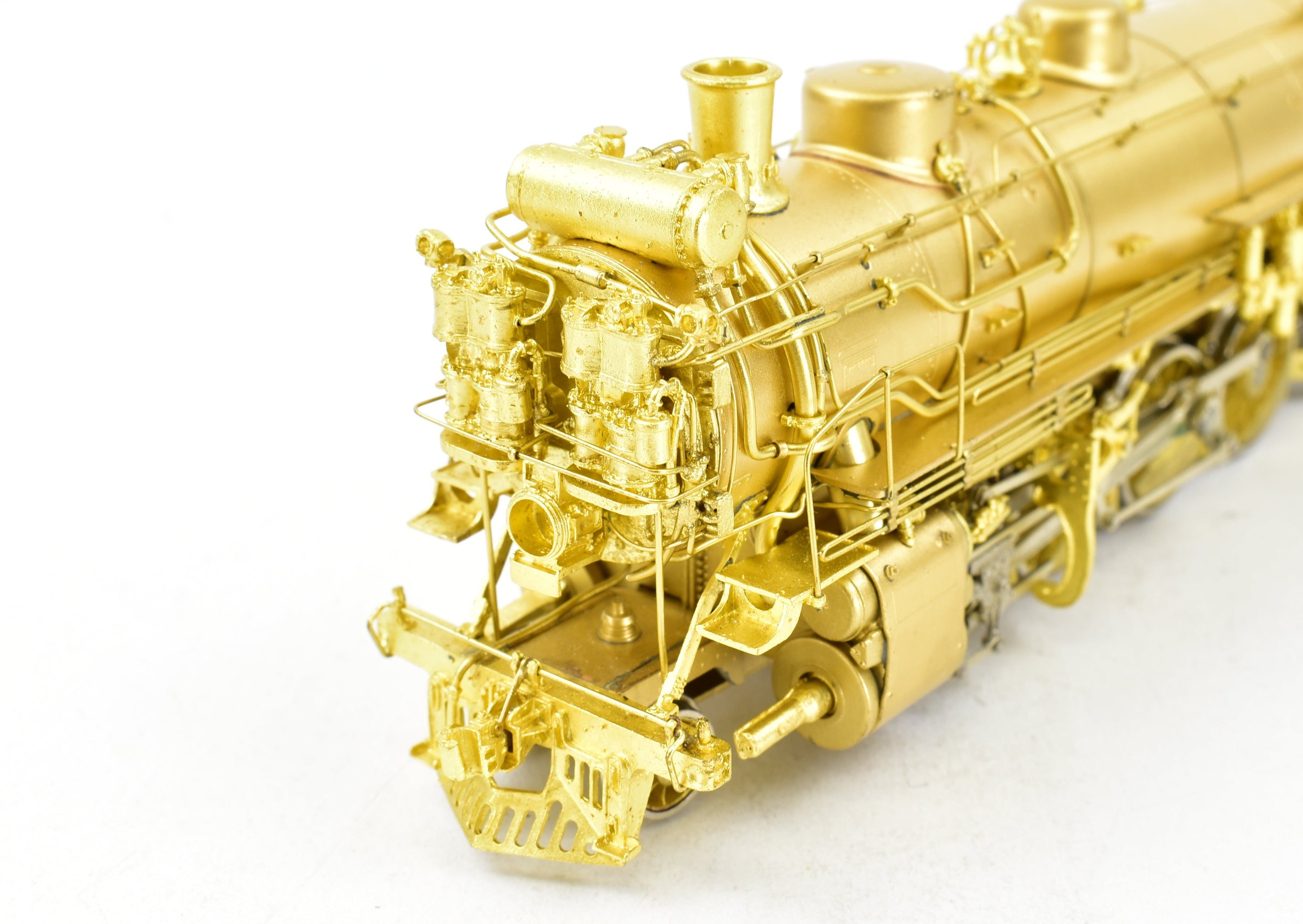 HO Scale Brass Model Train - Key Imports Classic Northern Pacific W - 5 1846 Class 2 - 8 - 2 Mikado Locomotive with Elesco Feedwater Heater