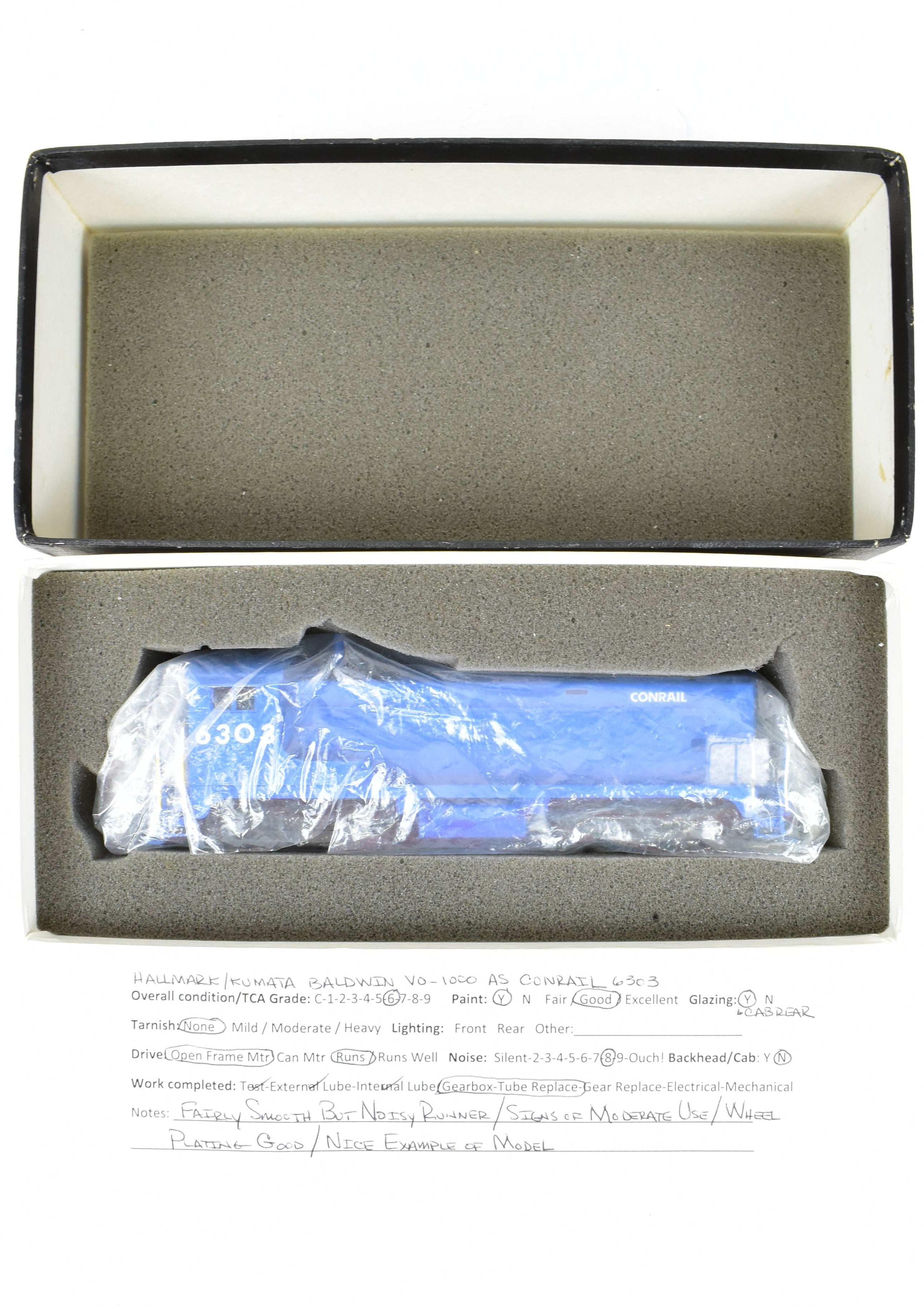 High - Quality HO Scale Brass Hallmark Models Custom - Painted Conrail Baldwin VO - 1000 Diesel Switcher Model