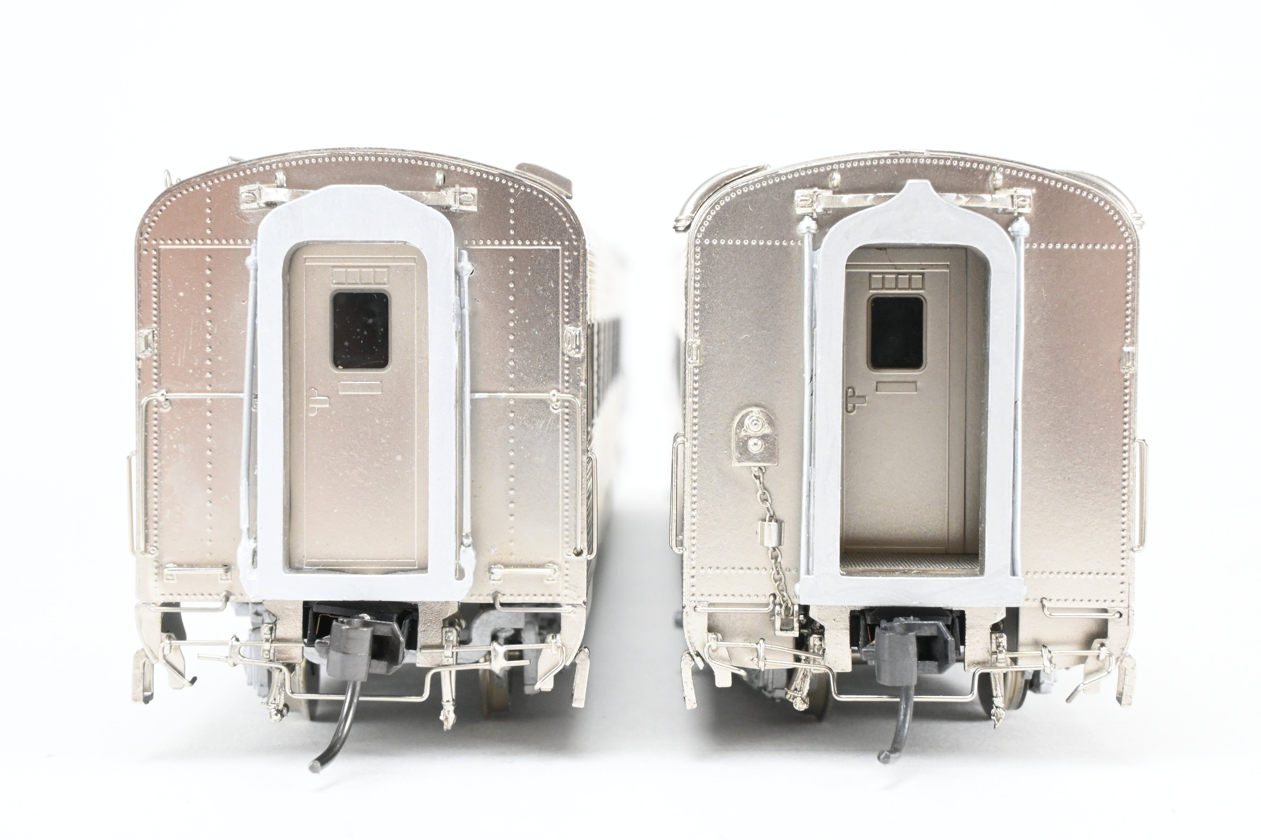 1951 ATSF Santa Fe Super Chief 4-Car Sleeping Car Set by Challenger Imports