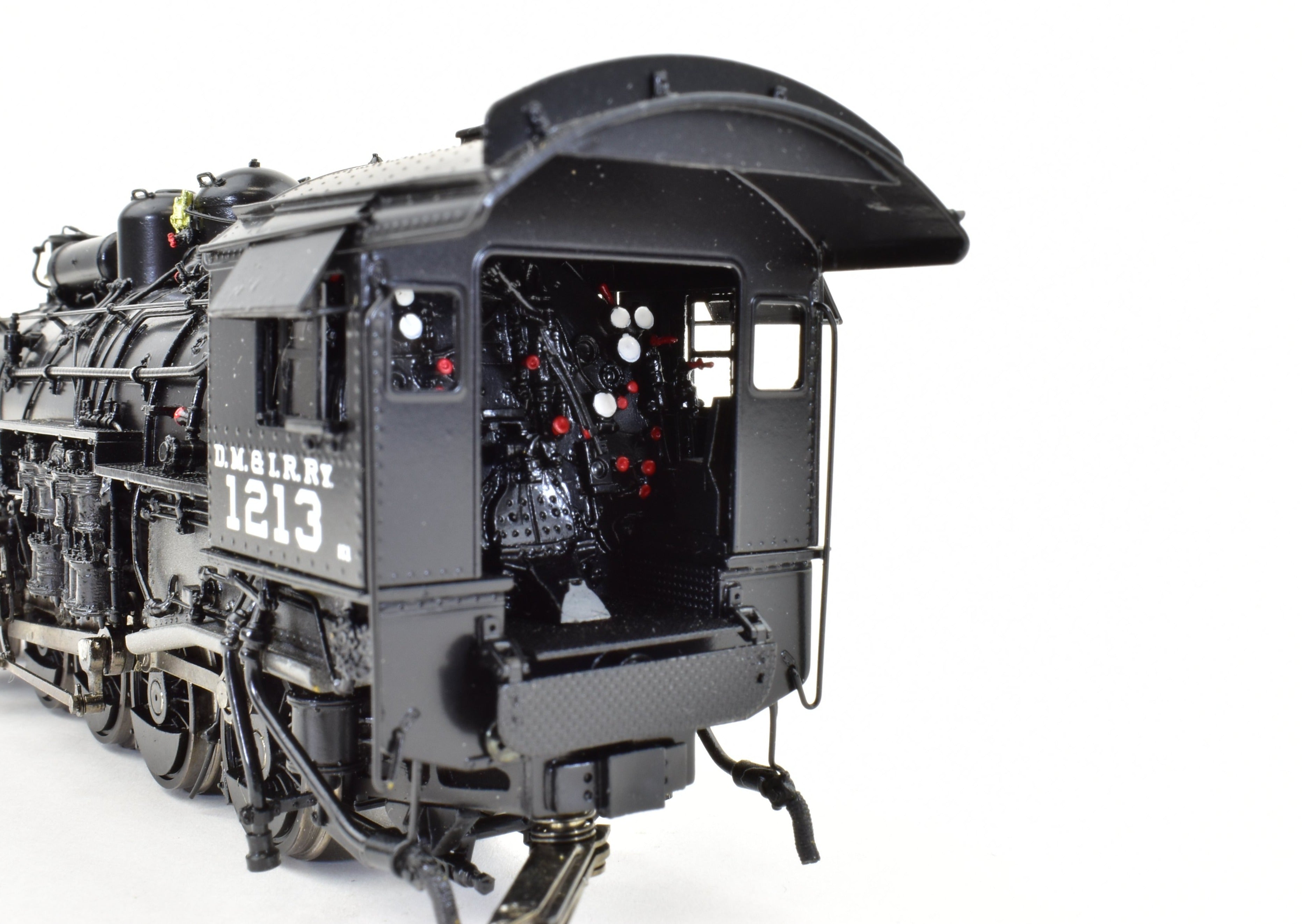 High - Quality HO Scale Brass Precision Scale Co. DM&IR 2 - 8 - 0 Late Version Factory - Painted Model Train #1213 by Precision Scale Co.