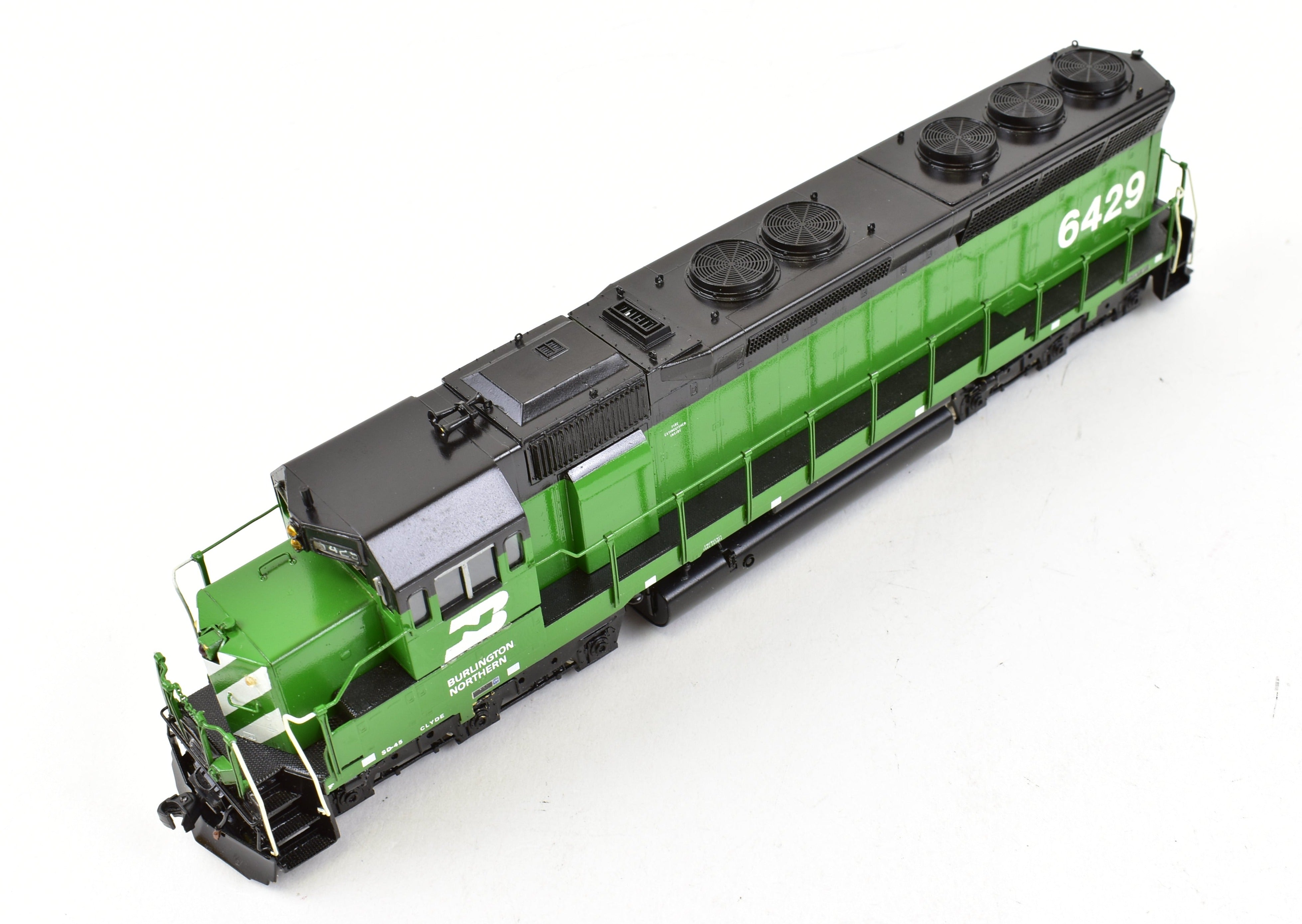 HO Brass Oriental Limited Pro-Painted EMD SD45 3600 HP Low Hood Burlington Northern & NP Version