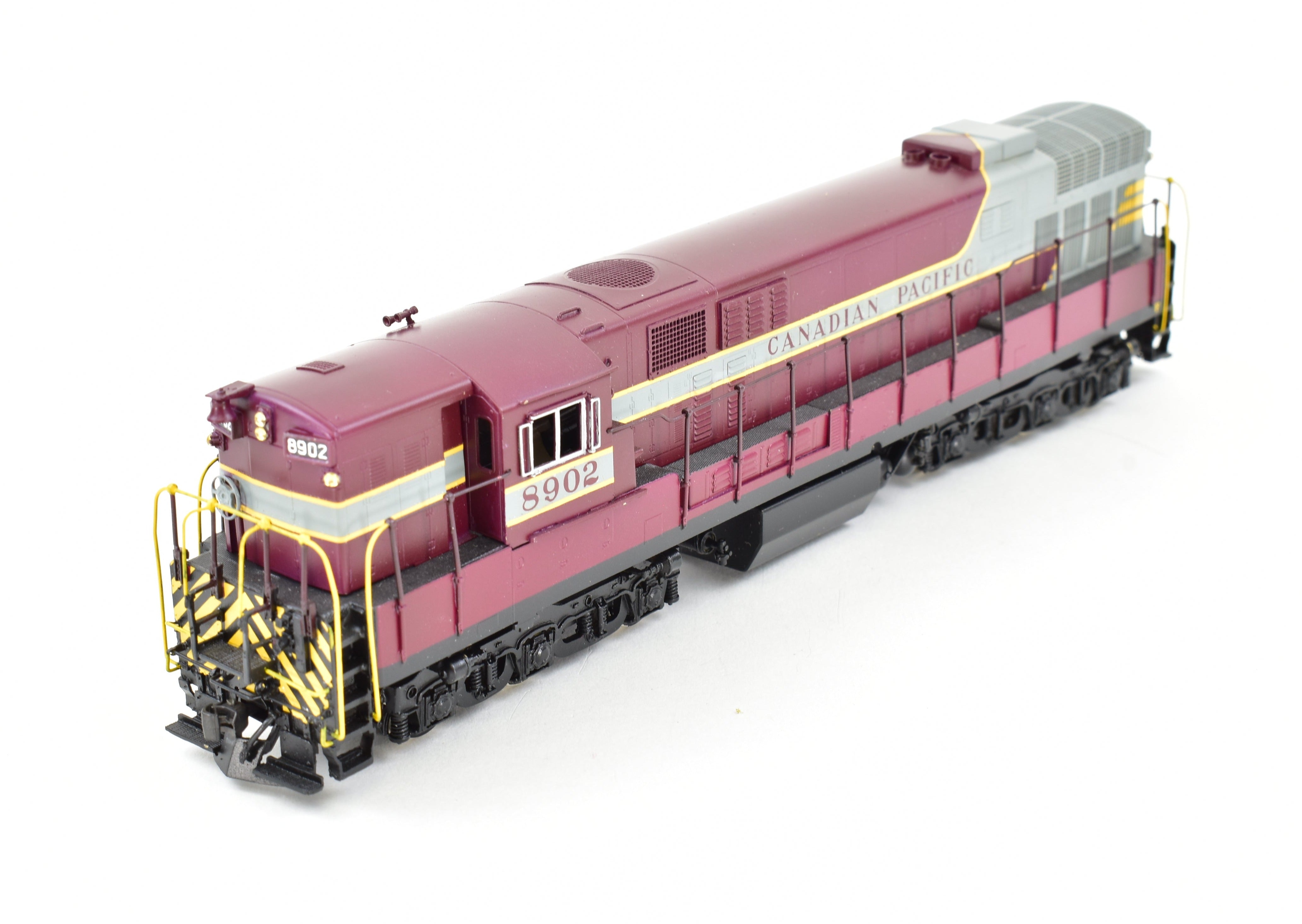 High - Quality HO Scale Brass Alco Model Train of Canadian Pacific Fairbanks Morse FM H - 24 - 66 Professionally Painted No. 8902 with New Northwest Short Line Gears