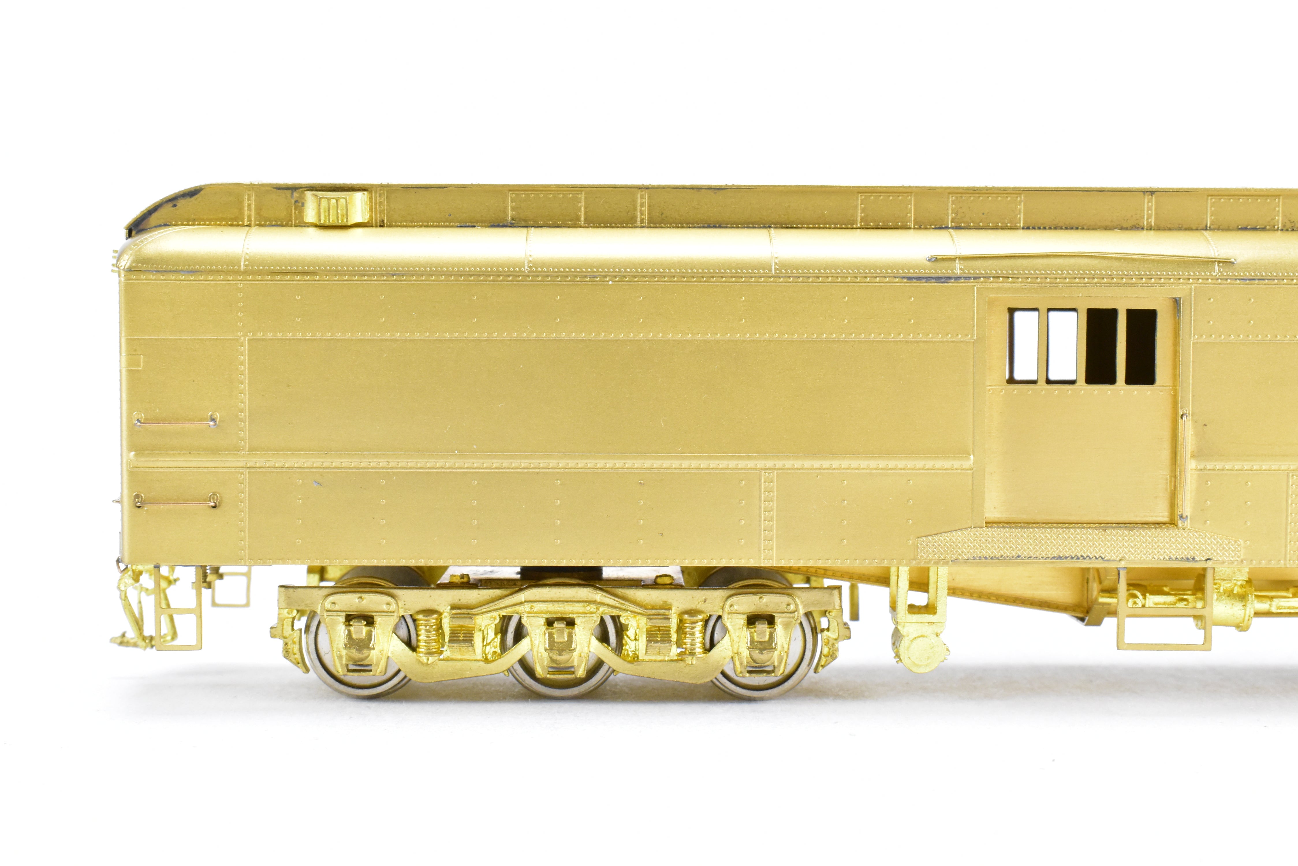 HO Scale Brass Cascade Models Great Northern (GN) Baggage Car Original Version with Square Ends and Wood Doors, Model Numbers #475 - #486