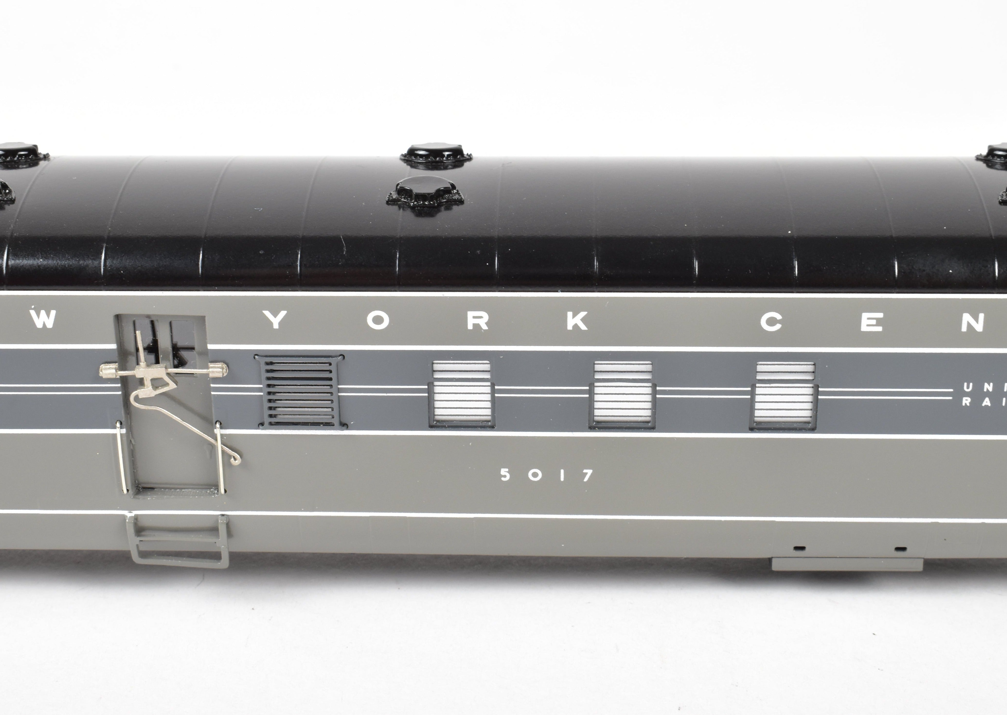 HO Scale Brass Passenger Car Set - Challenger Imports NYC - New York Central 1940 20th Century Limited 10-Car Passenger Train Collection