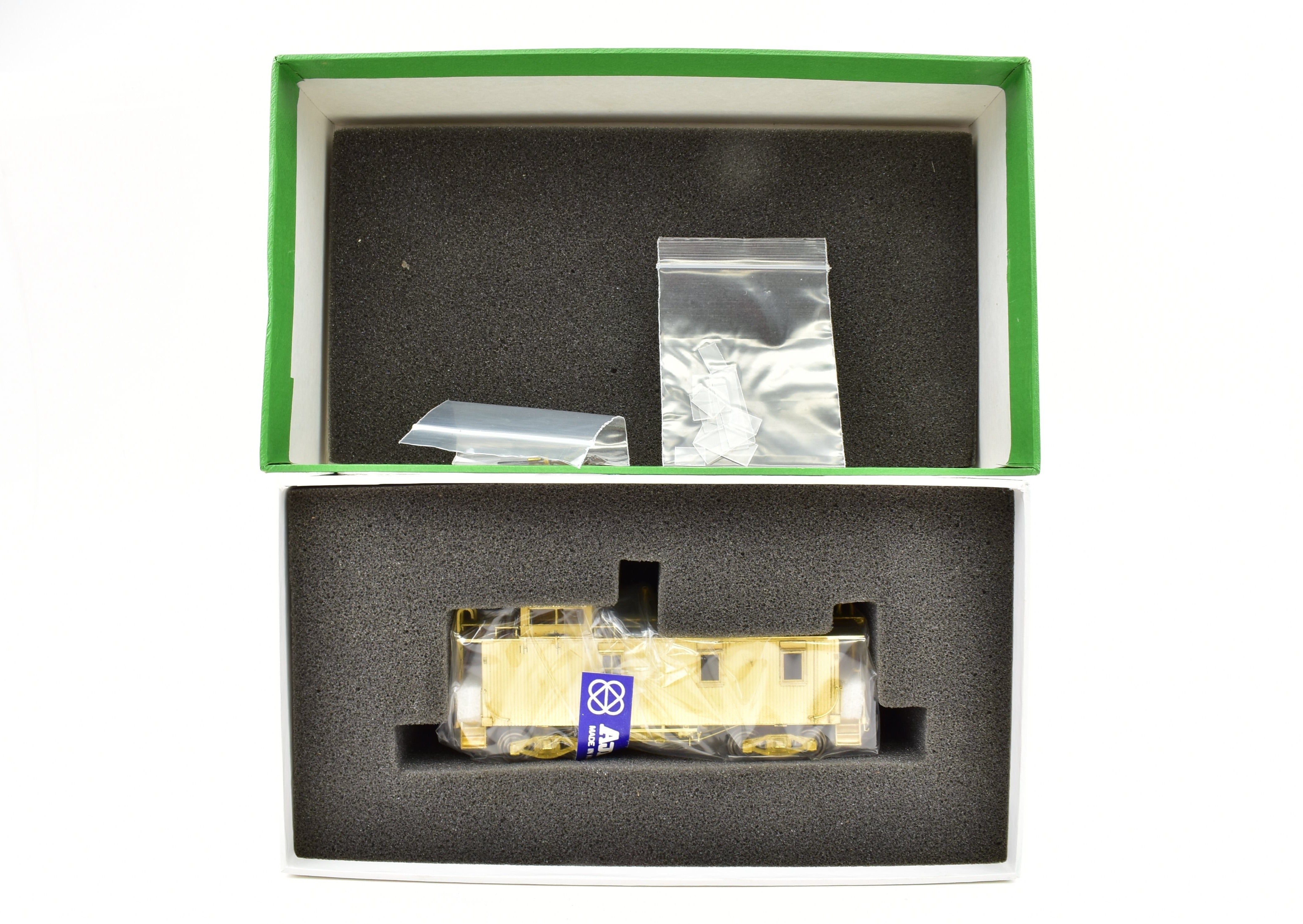 HO Brass OMI Rutland Railroad 30' Wood Caboose 30 Series - Factory New
