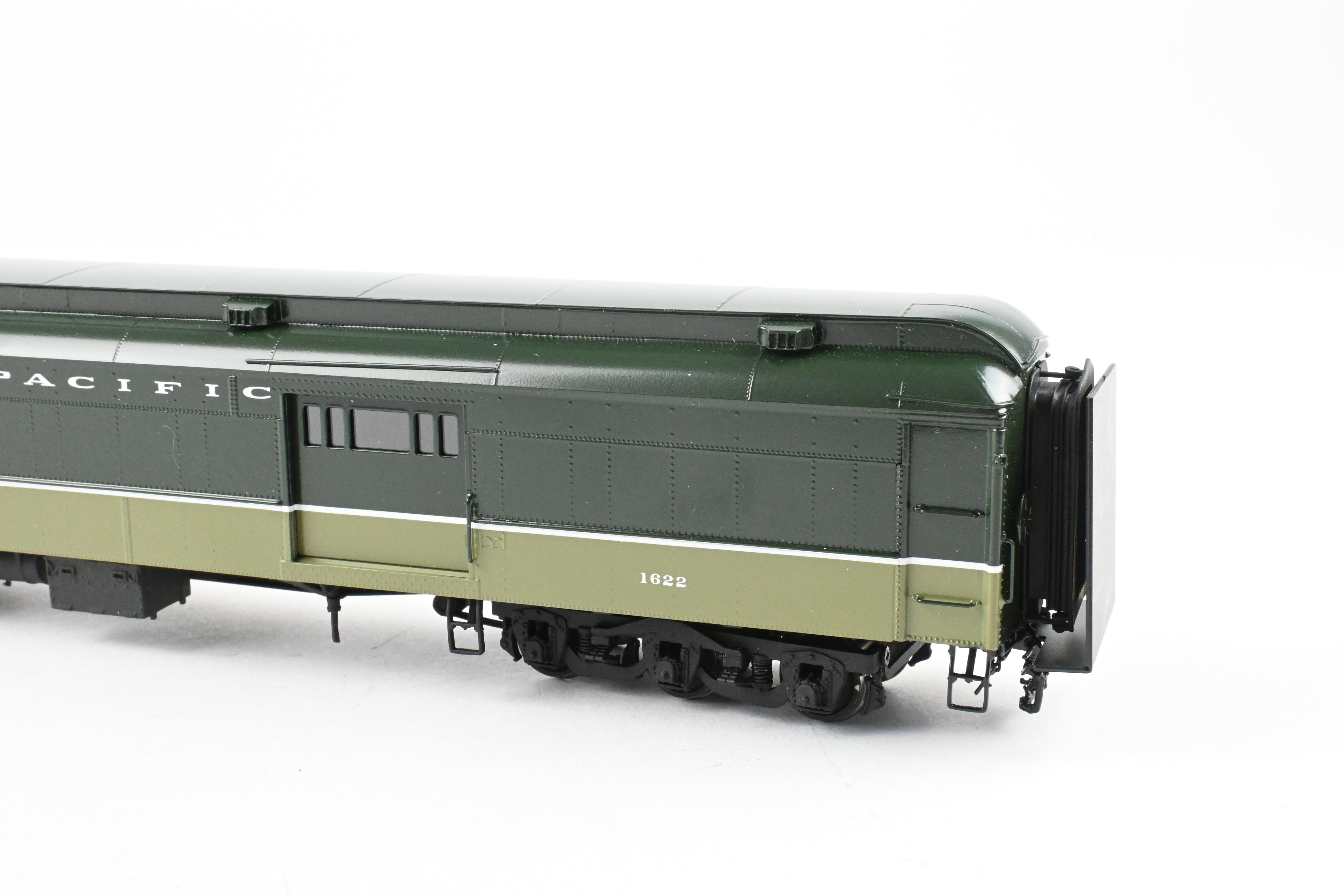 HO Scale Brass Northern Pacific Baggage Car With Steel Doors, Model by W&R Enterprises, FP Loewy Design, No. 1622