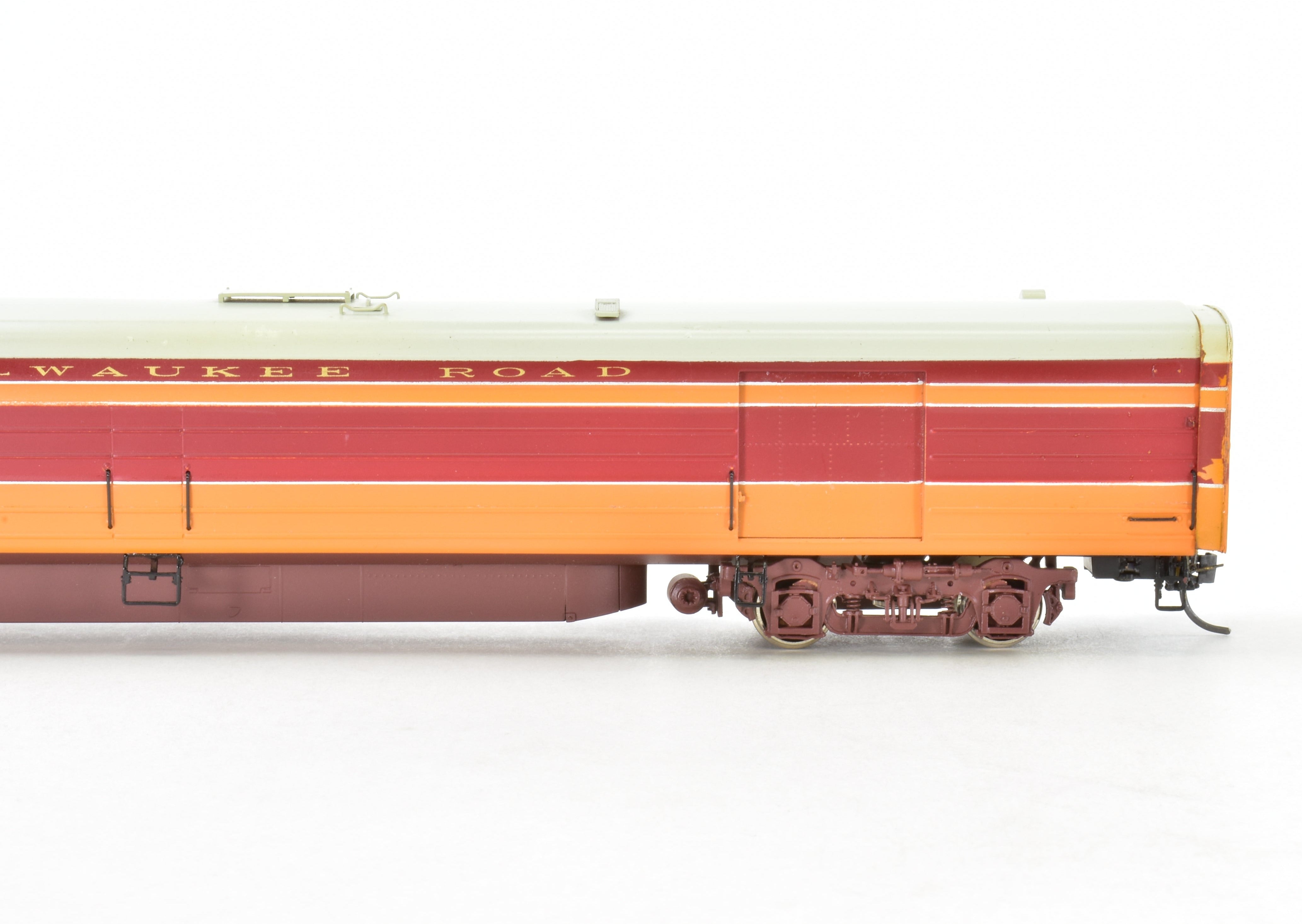 HO Scale Brass Model Train Set - Precision Scale Co. Milwaukee Road 1939 Hiawatha 9 - Car Factory - Painted Set