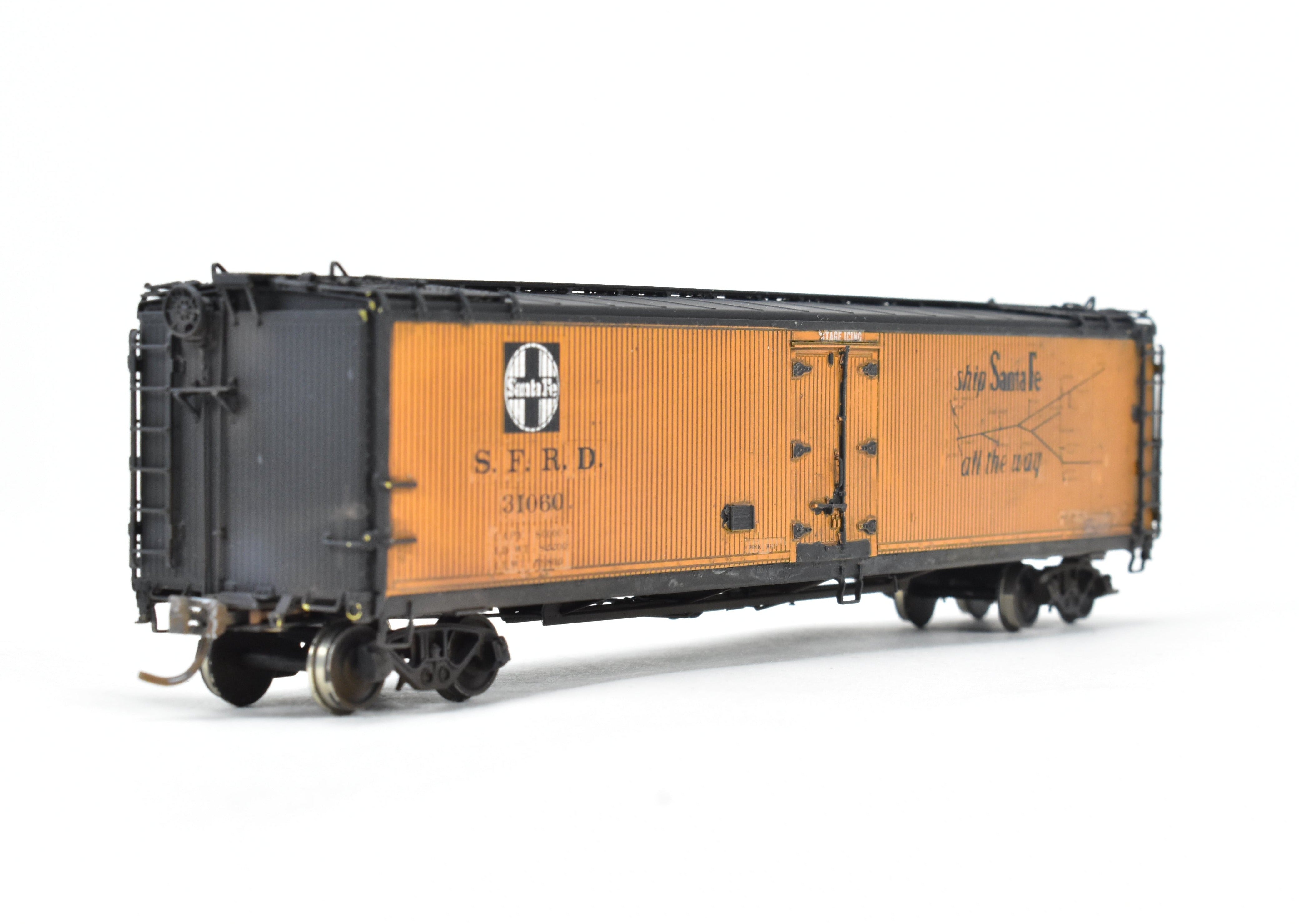 HO Scale Brass Model Train - Overland Models, Inc. ATSF - Santa Fe SFRD Rr - 10 Class 50 - Foot Ice Bunker Wood Refrigerator Car with Custom Weathering and Paint, Numbered 31060
