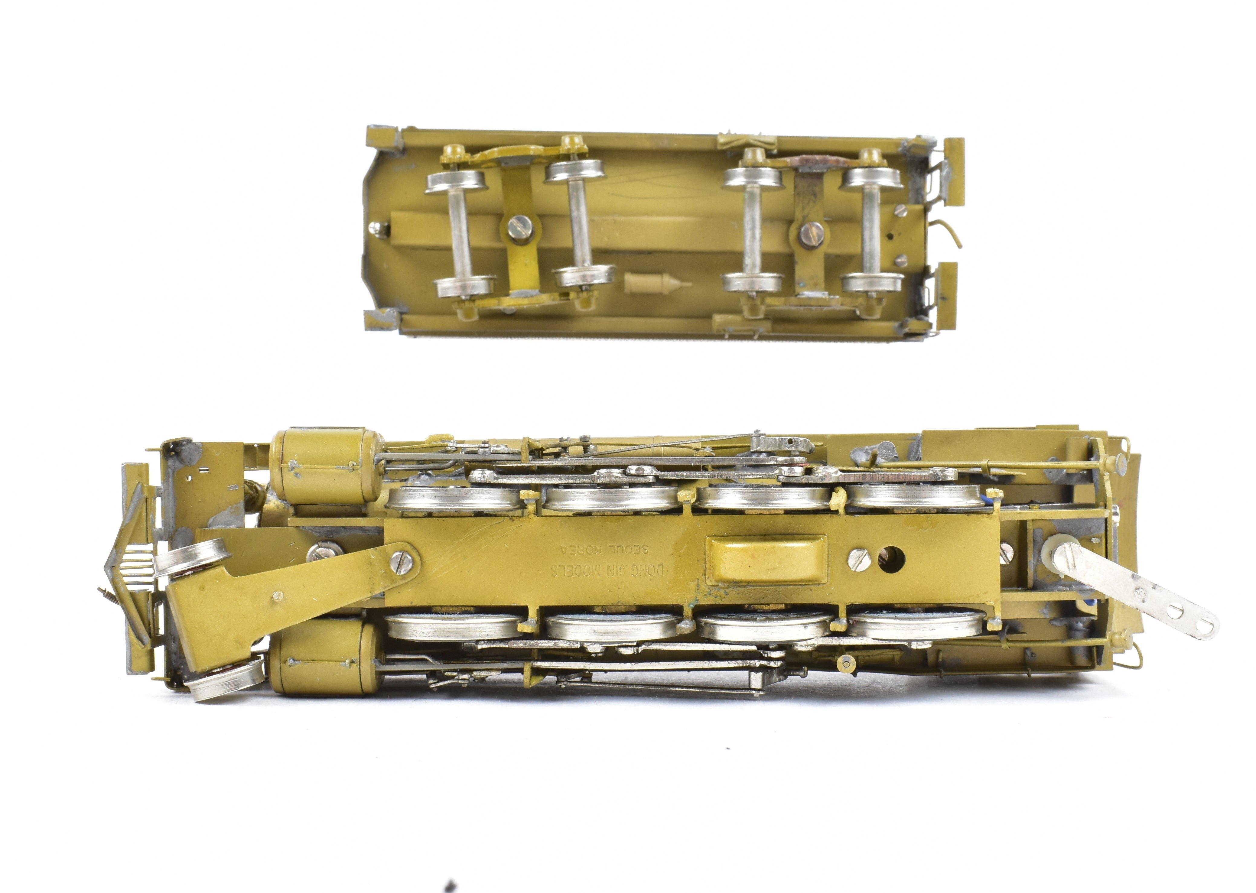 HO Scale Brass Hallmark Models Illinois Central 2-8-0 Steam Locomotive Model
