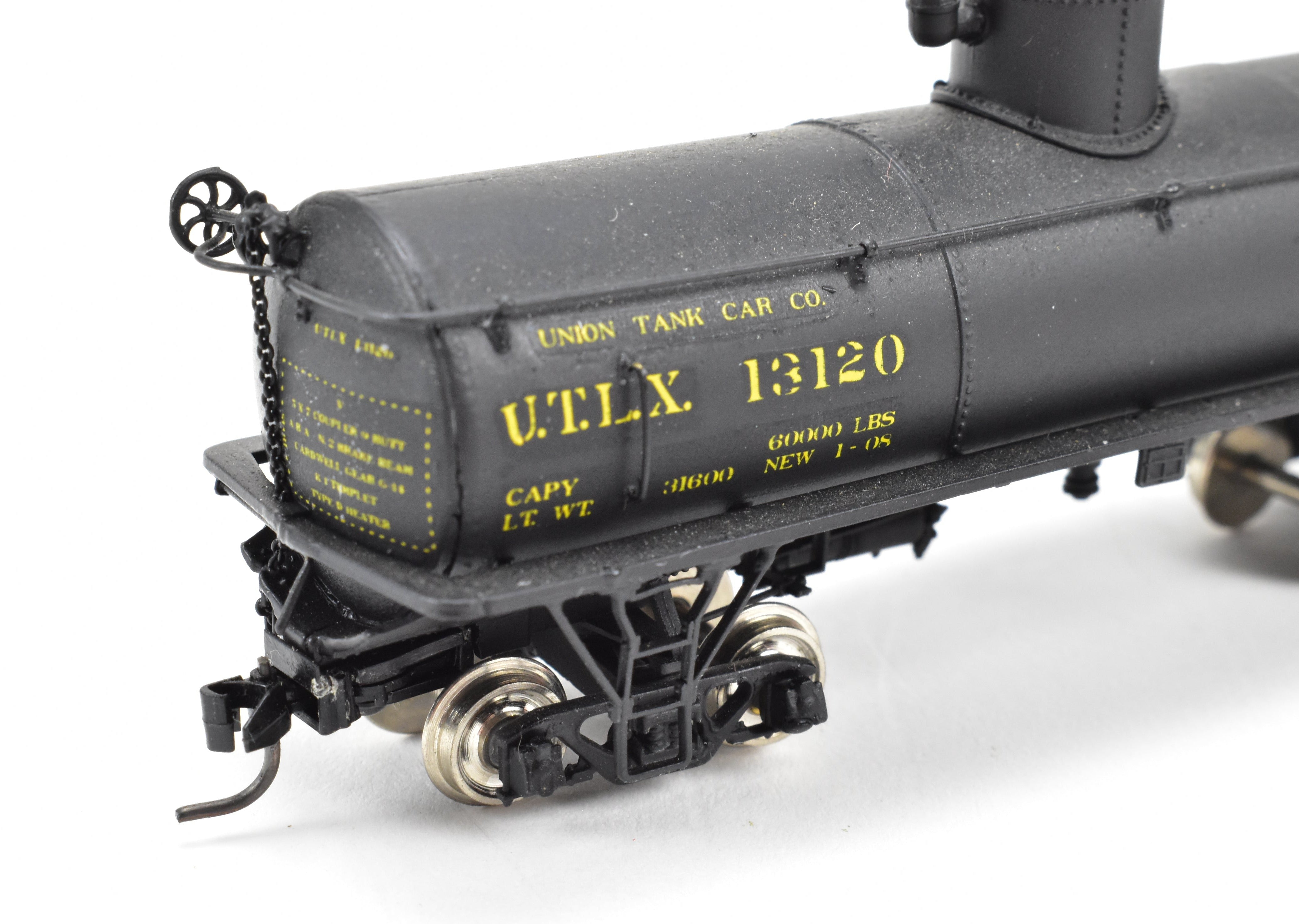 HOn3 UTLX Frameless Plastic Tank Car by Precision Scale Co., Assembled & Custom Painted