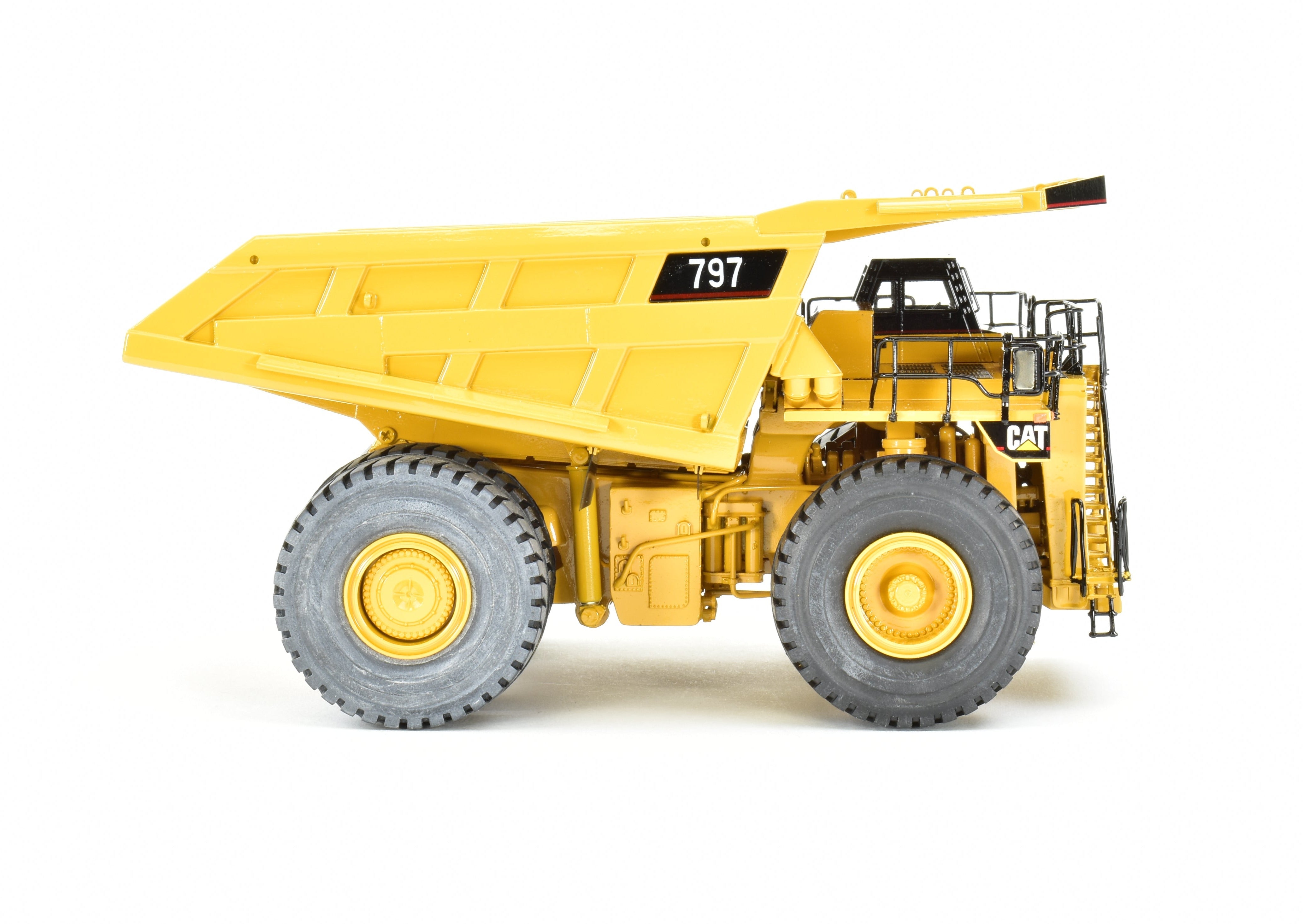 High - Quality HO Scale Brass Construction Caterpillar 797 Mining Truck Model by CCM