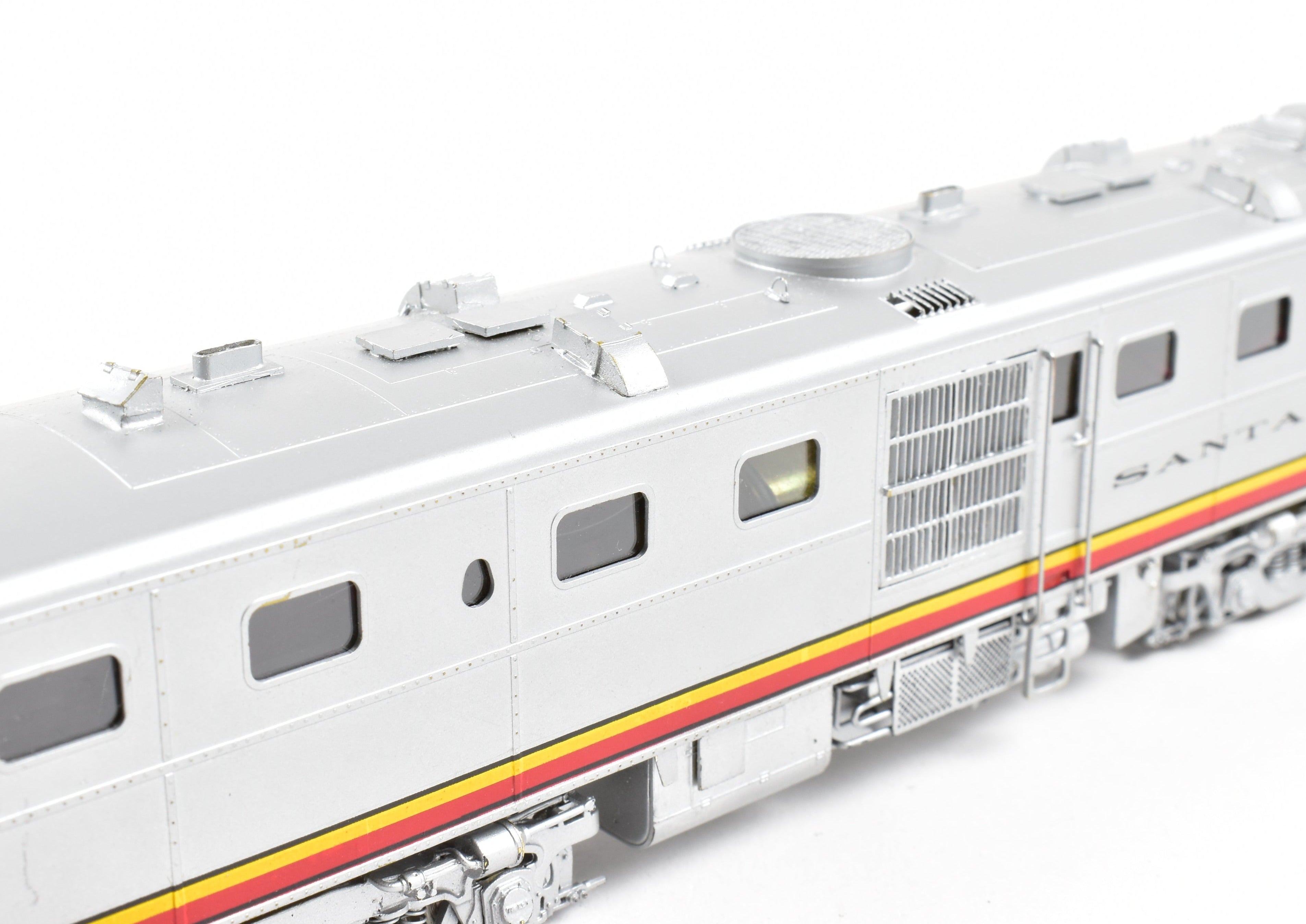 HO Scale Brass Model Train - Overland Models Inc. AT&SF Santa Fe ALCO DL - 108B DP6400A/01 Class CP Locomotive