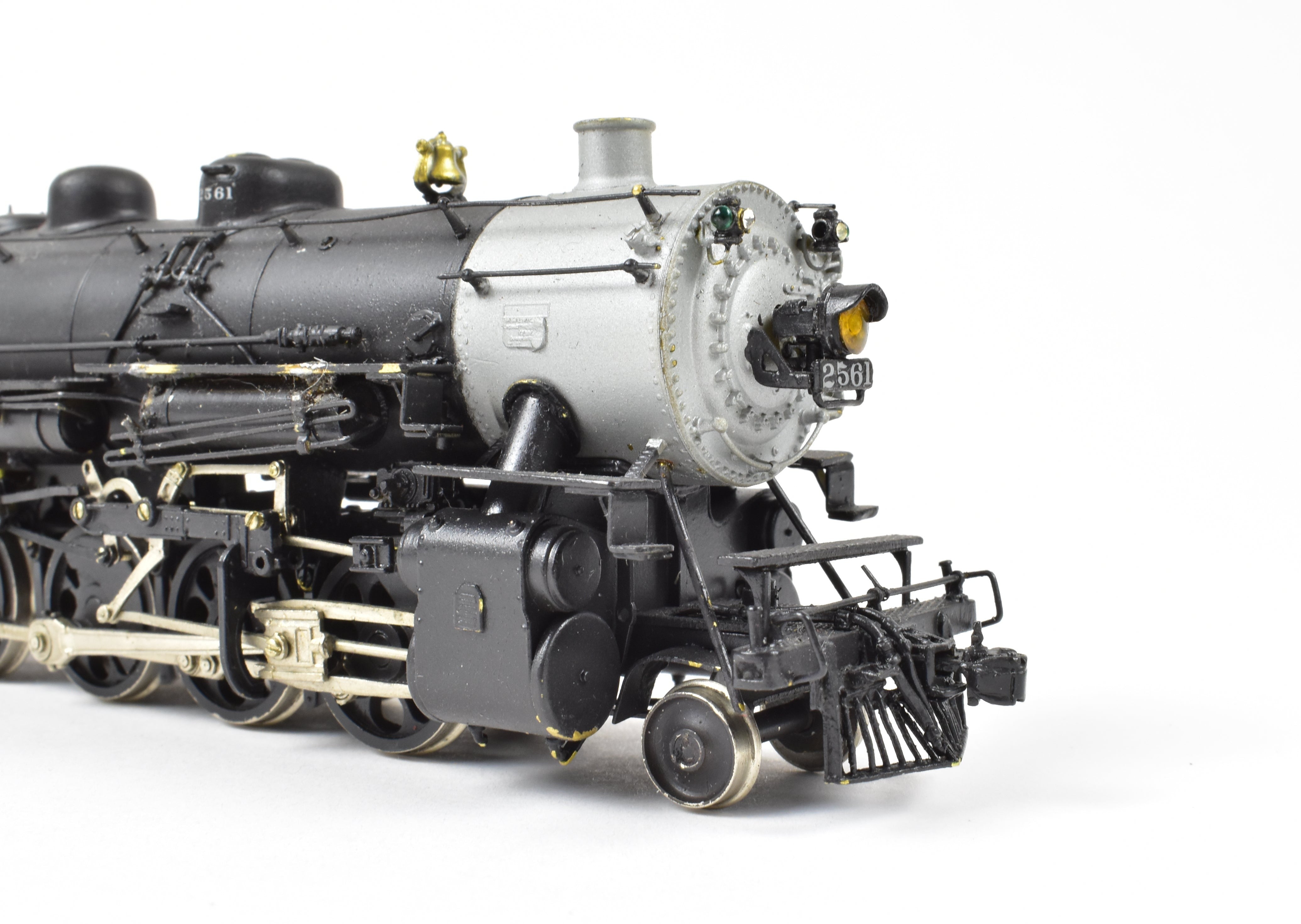 HO Scale Brass Model Train - Overland Models Chicago & North Western J - A 2 - 8 - 2 Mikado Locomotive in AS - IS Condition