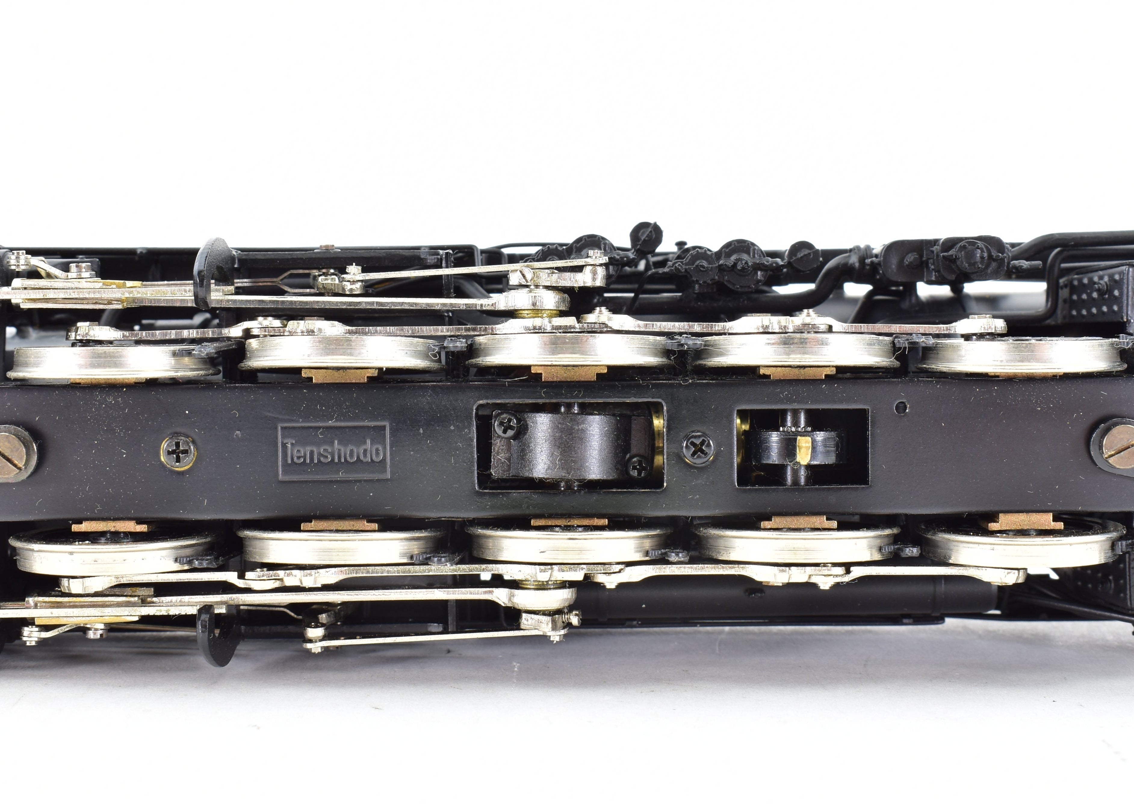 High - Quality HO Scale Brass Model Train CON PFM - Tenshodo GN - Great Northern 2 - 10 - 2 Class Q - 1 Factory - Painted Model from 1984 Production Run