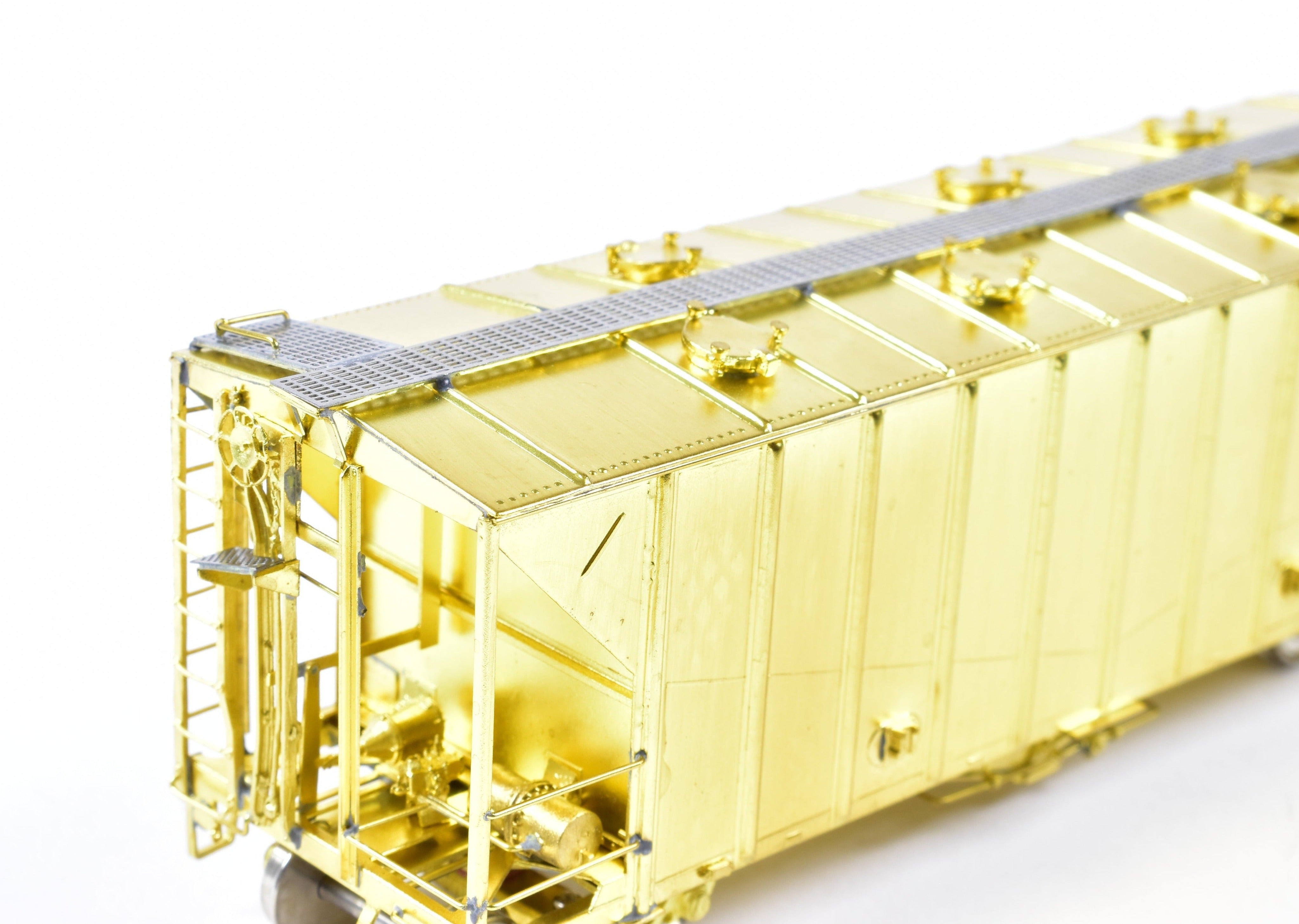 1965 HO Brass Airslide Covered Hopper by OMI w/ Tri - Angular Gussets