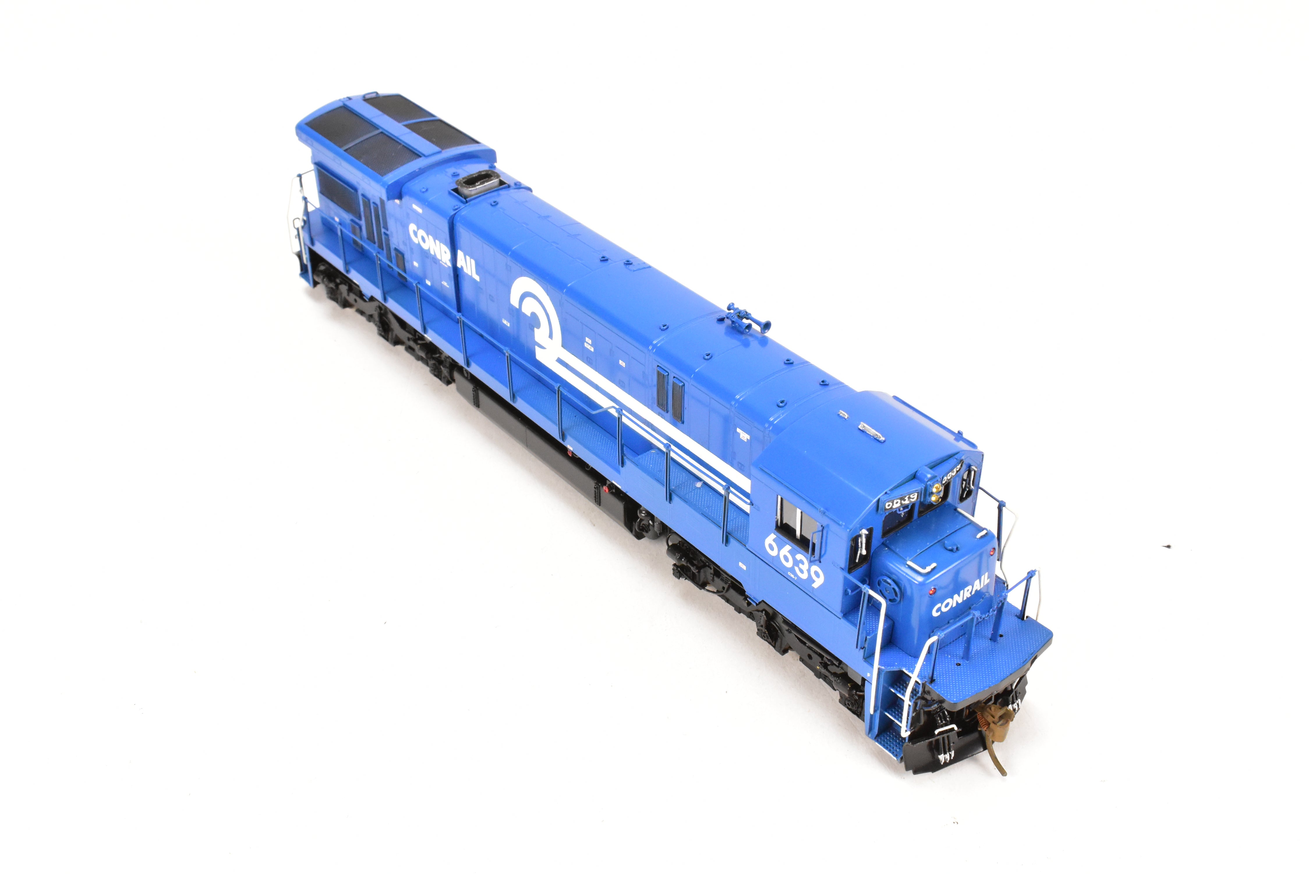 HO Scale Brass Model Train - Overland Models Inc. Conrail GE C36 - 7 Locomotive with Anti - Climber Front Porch, Professionally Painted, Number 6639