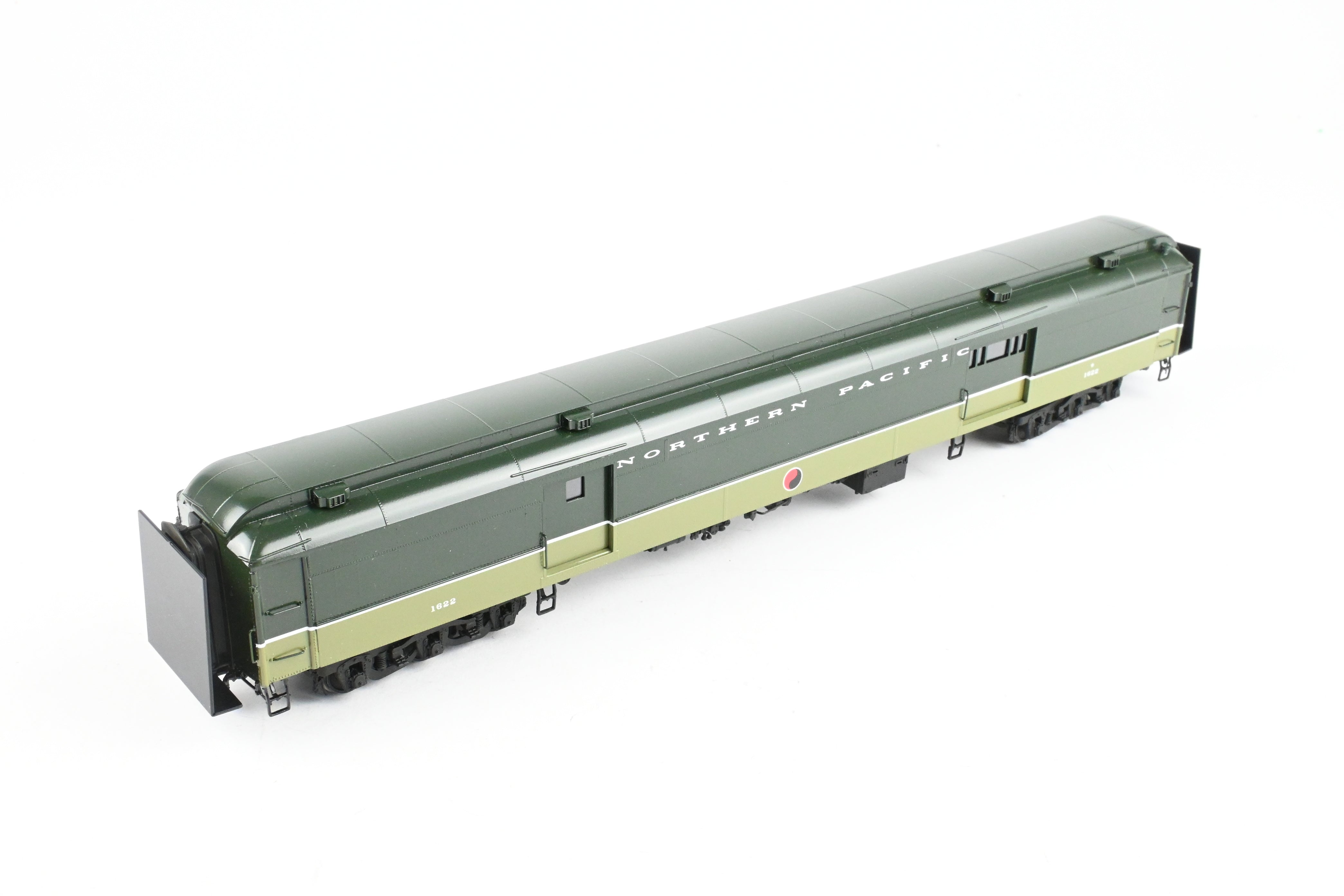 HO Scale Brass Northern Pacific Baggage Car With Steel Doors, Model by W&R Enterprises, FP Loewy Design, No. 1622