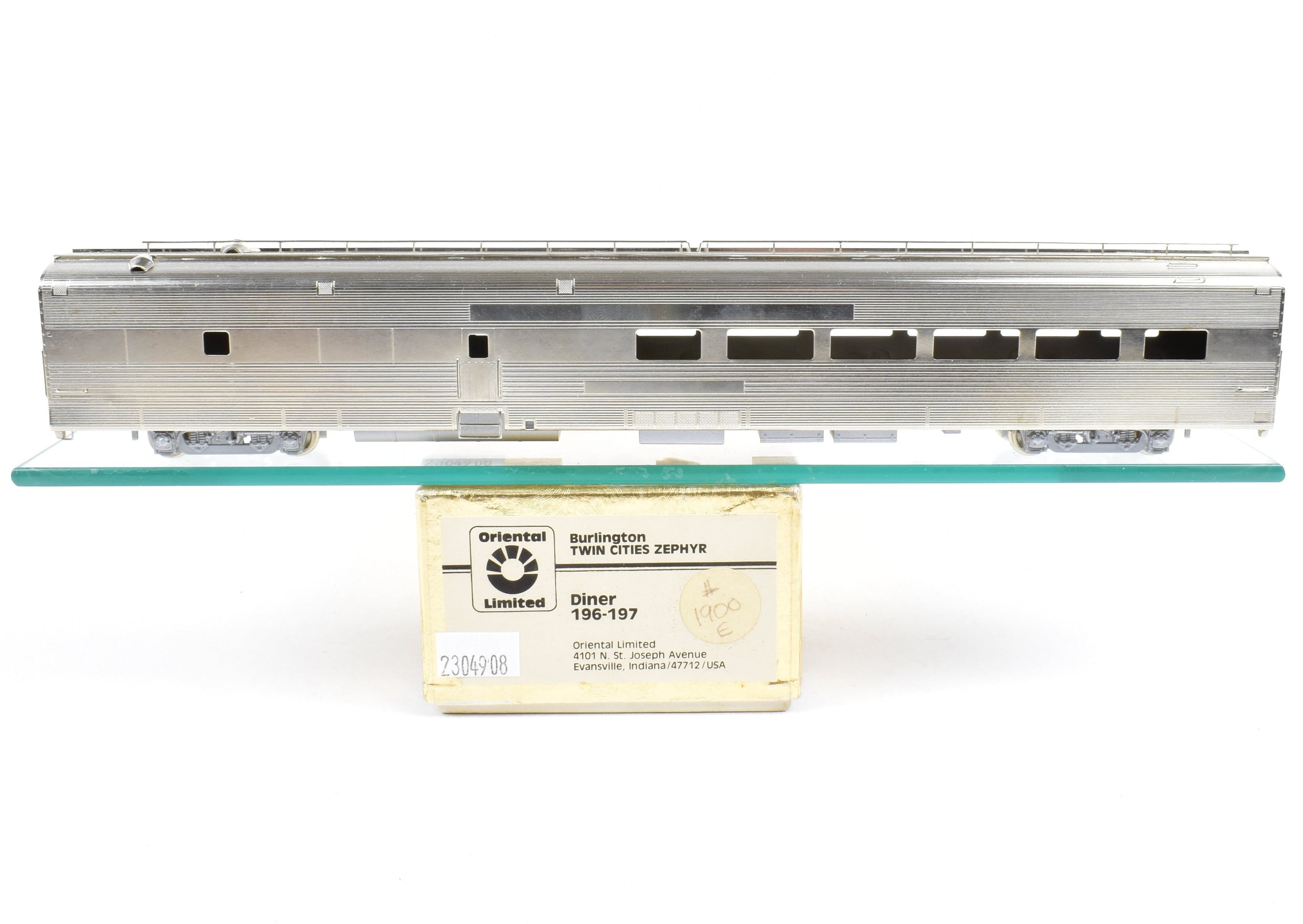 HO Scale Brass Model of the Oriental Limited CB&Q - Burlington Route Twin Cities Zephyr Diner (196 - 197)
