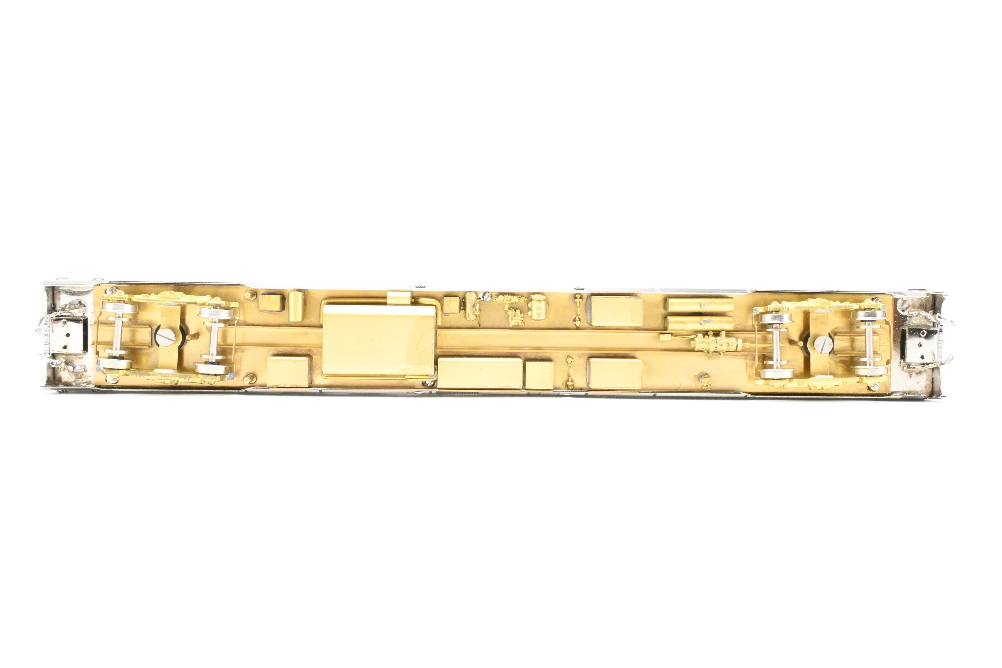 HO Scale Brass AT&SF Santa Fe Budd Pine 10RMT-6DBR Skirted Sleeper Model