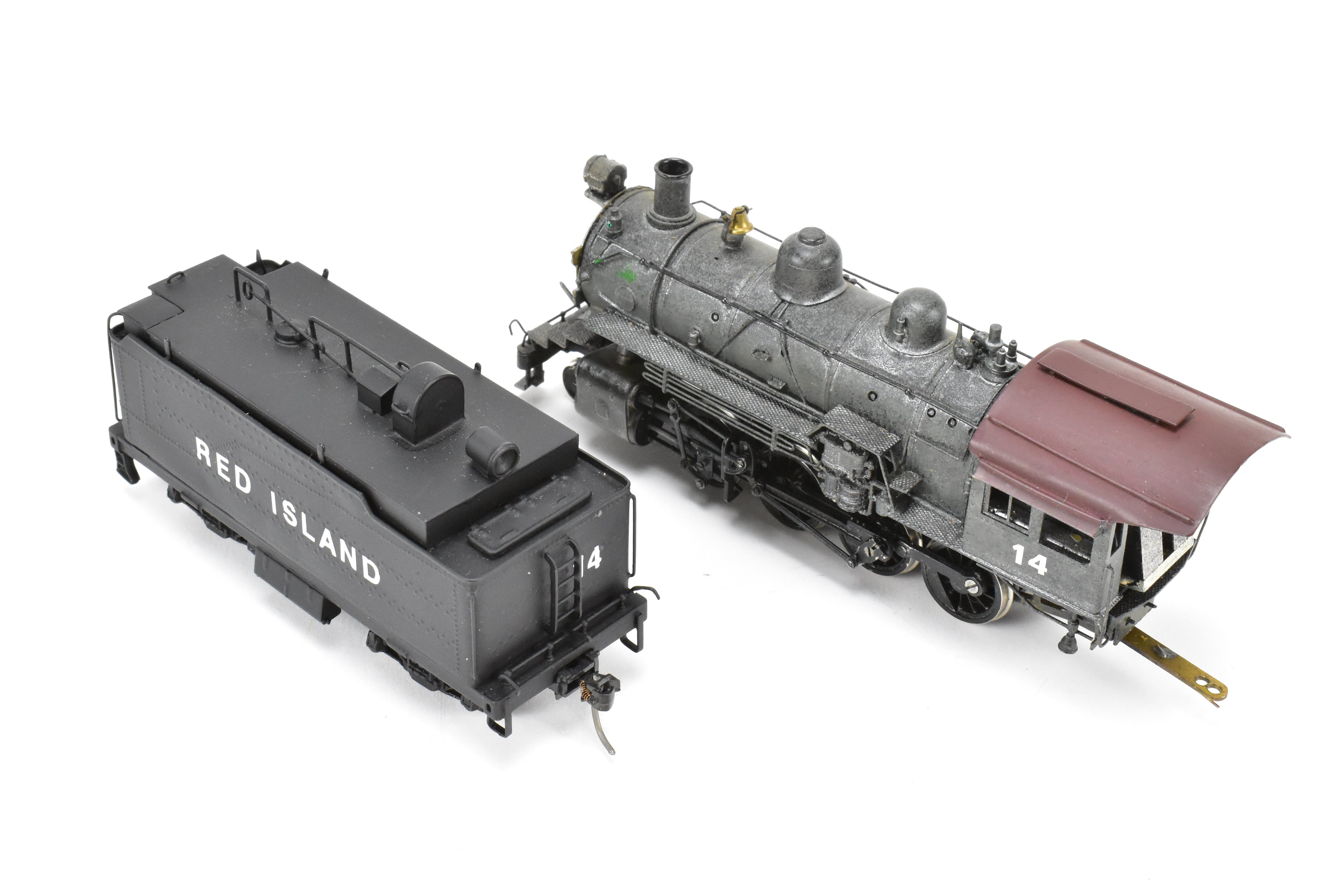 High - Quality HO Scale Brass Pacific Fast Mail Model Train - United ATSF - Santa Fe 2 - 8 - 0 Consolidation Pacific Fast Mail in Private Road Red Island #14, Sold As - Is Condition