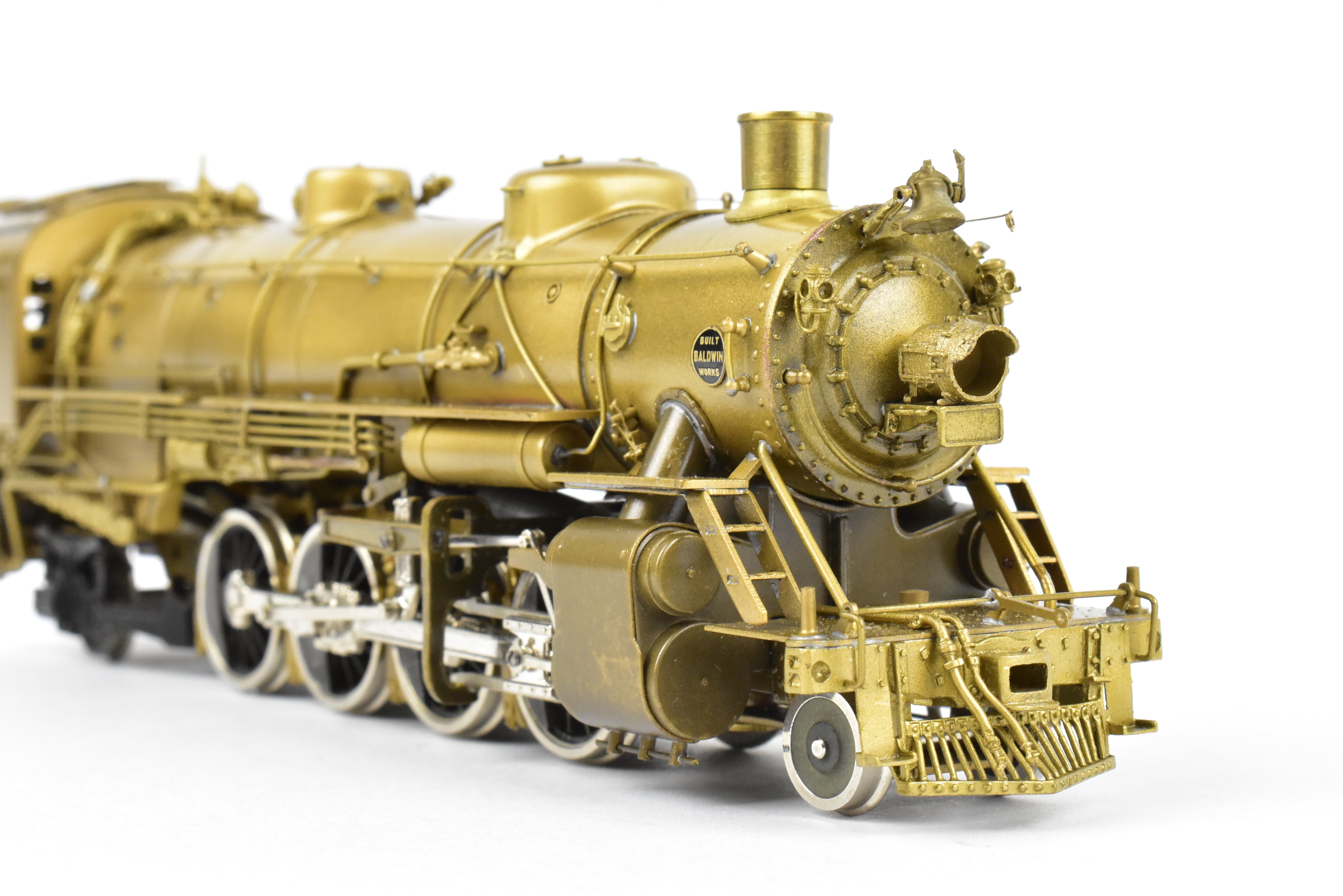 High - Quality HO Scale Brass Pacific Fast Mail (PFM) Model of United States Railway Administration (USRA) 2 - 8 - 2 Light Class Mikado Locomotive from 1977 Run, Sold As - Is