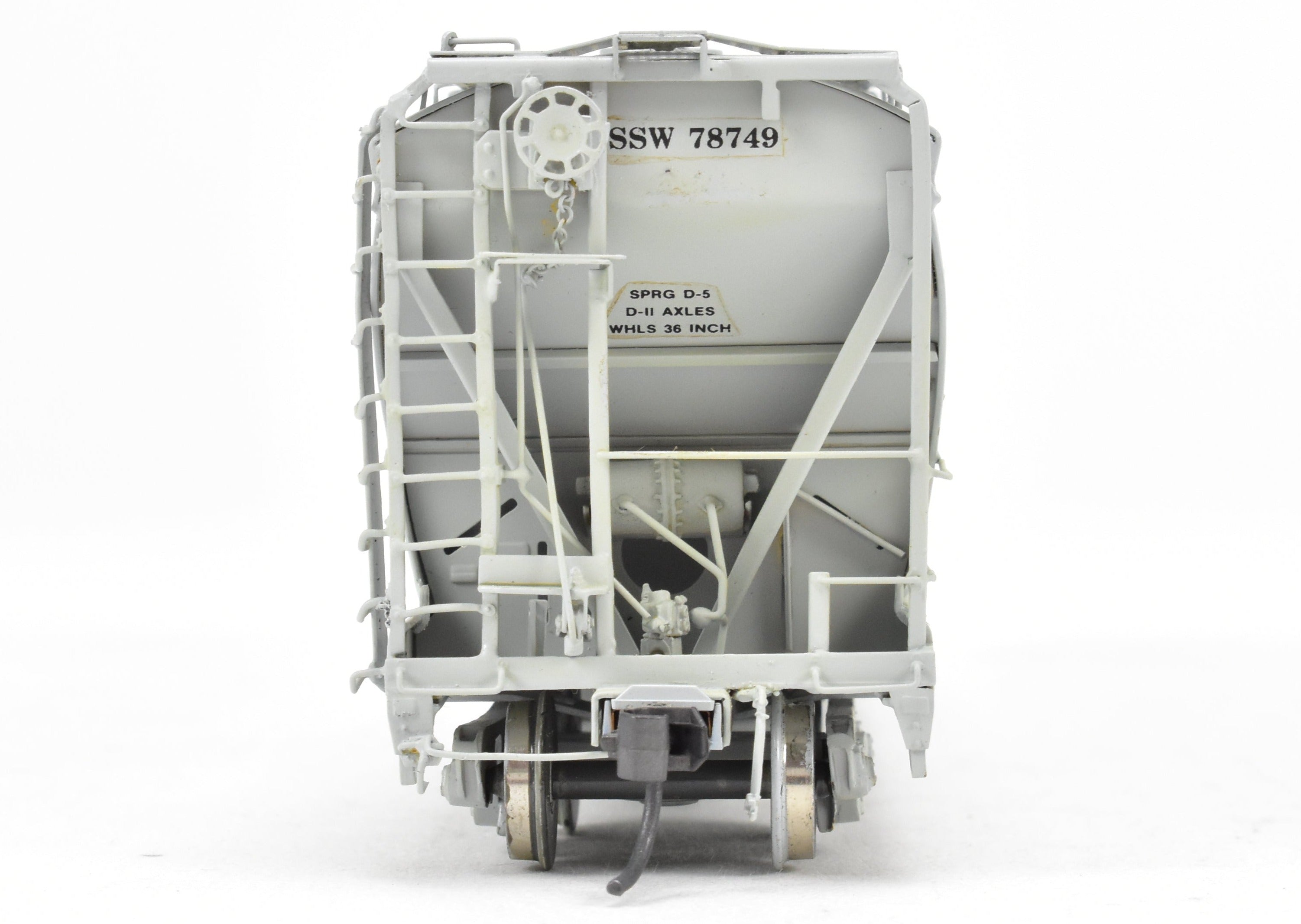 HO Scale Brass Model Train - Overland Models, Inc. (OMI) SSW - Cotton Belt ACF 3 - Bay Centerflow 4650 Covered Hopper with 6 Round Hatches, Car Number CP 78749