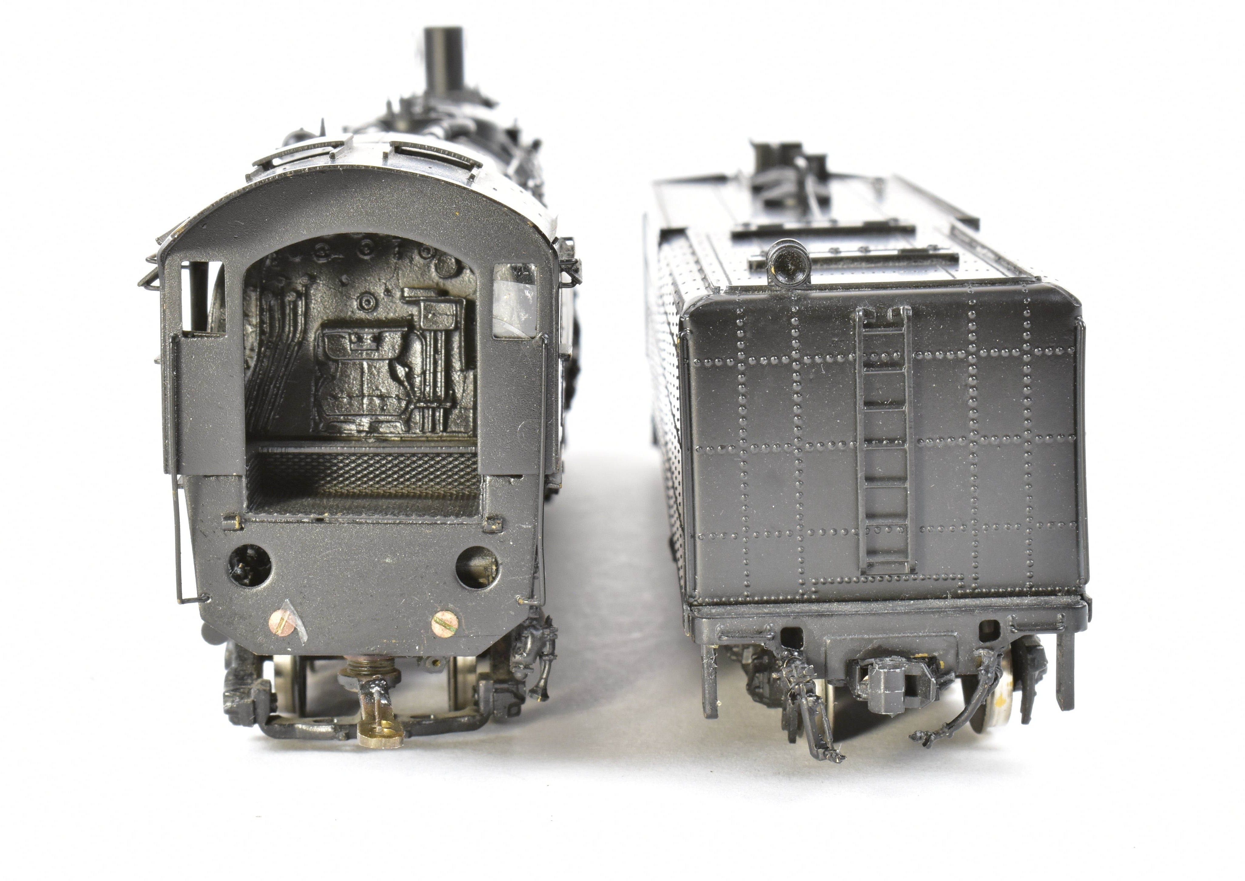 High - Quality HO Scale Brass Model Train CON PFM - United ATSF - Santa Fe 4 - 8 - 4 Northern with Tapered Rods, Custom - Painted Version