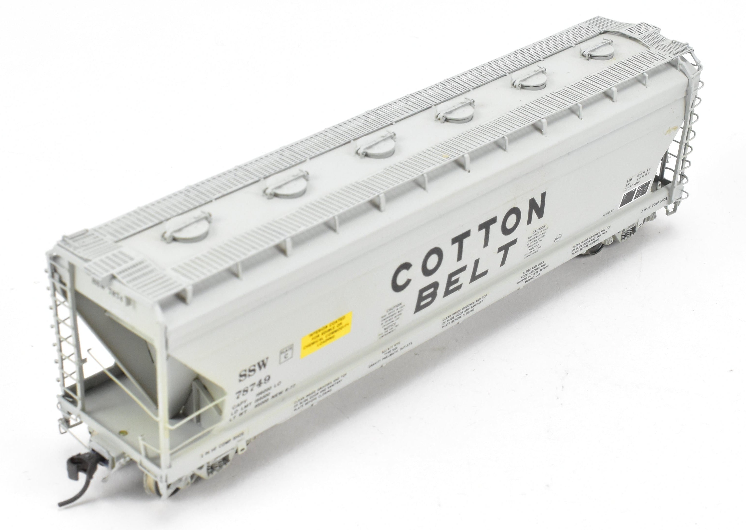 HO Scale Brass Model Train - Overland Models, Inc. (OMI) SSW - Cotton Belt ACF 3 - Bay Centerflow 4650 Covered Hopper with 6 Round Hatches, Car Number CP 78749