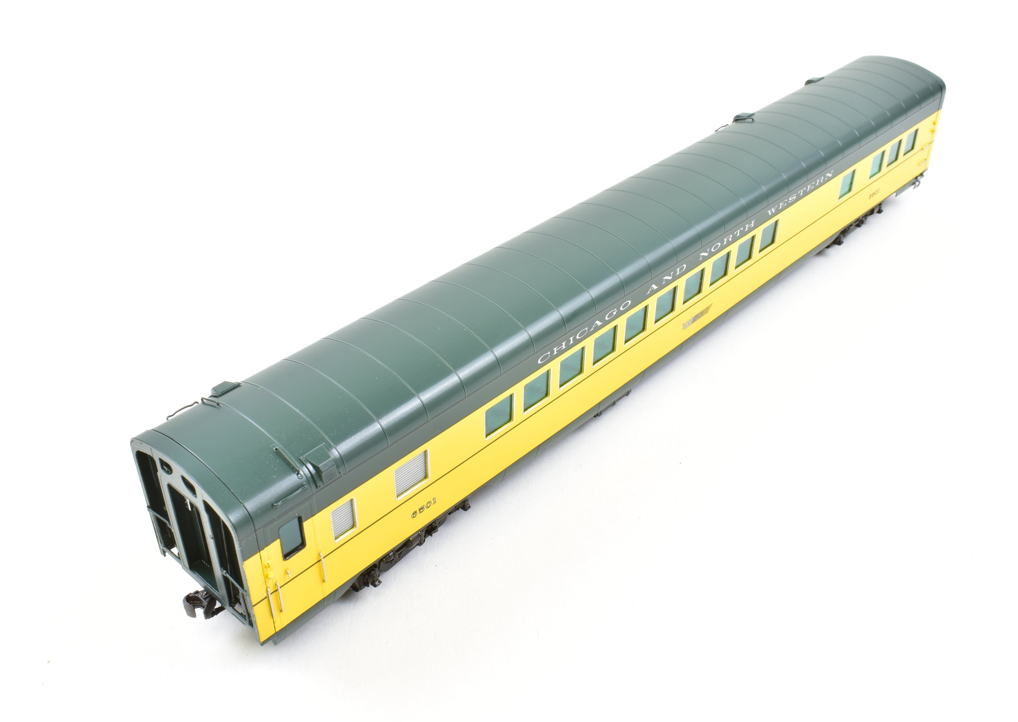 HO Scale Brass Railway Classics C&NW 400 22-Seat Parlor Car FP 6501