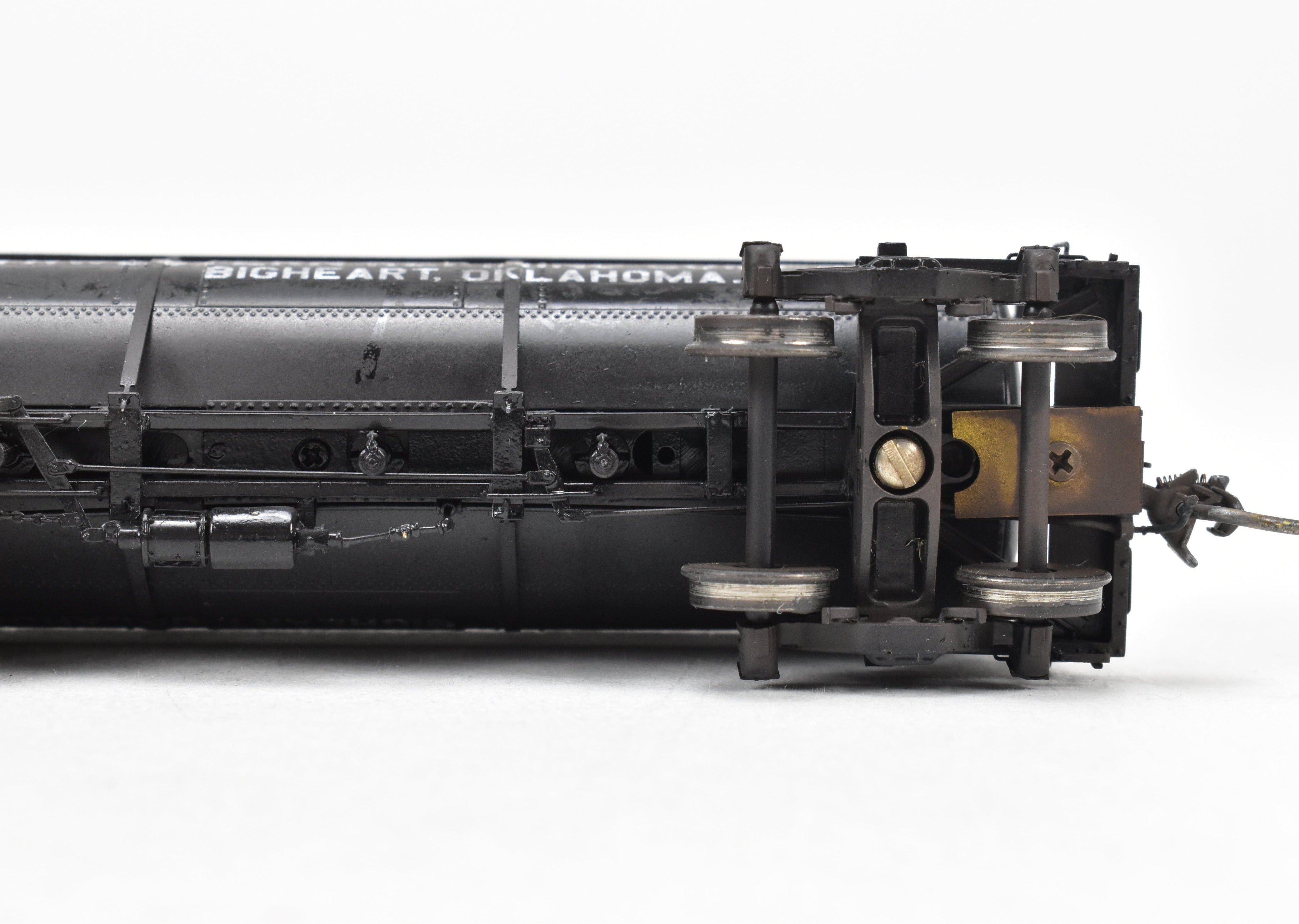 HO Scale Brass W&R - W&R Enterprises Various Roads AC&F 10,000 Gallon 3-Dome Tank Car with High Walkway for Model Railroad Collection