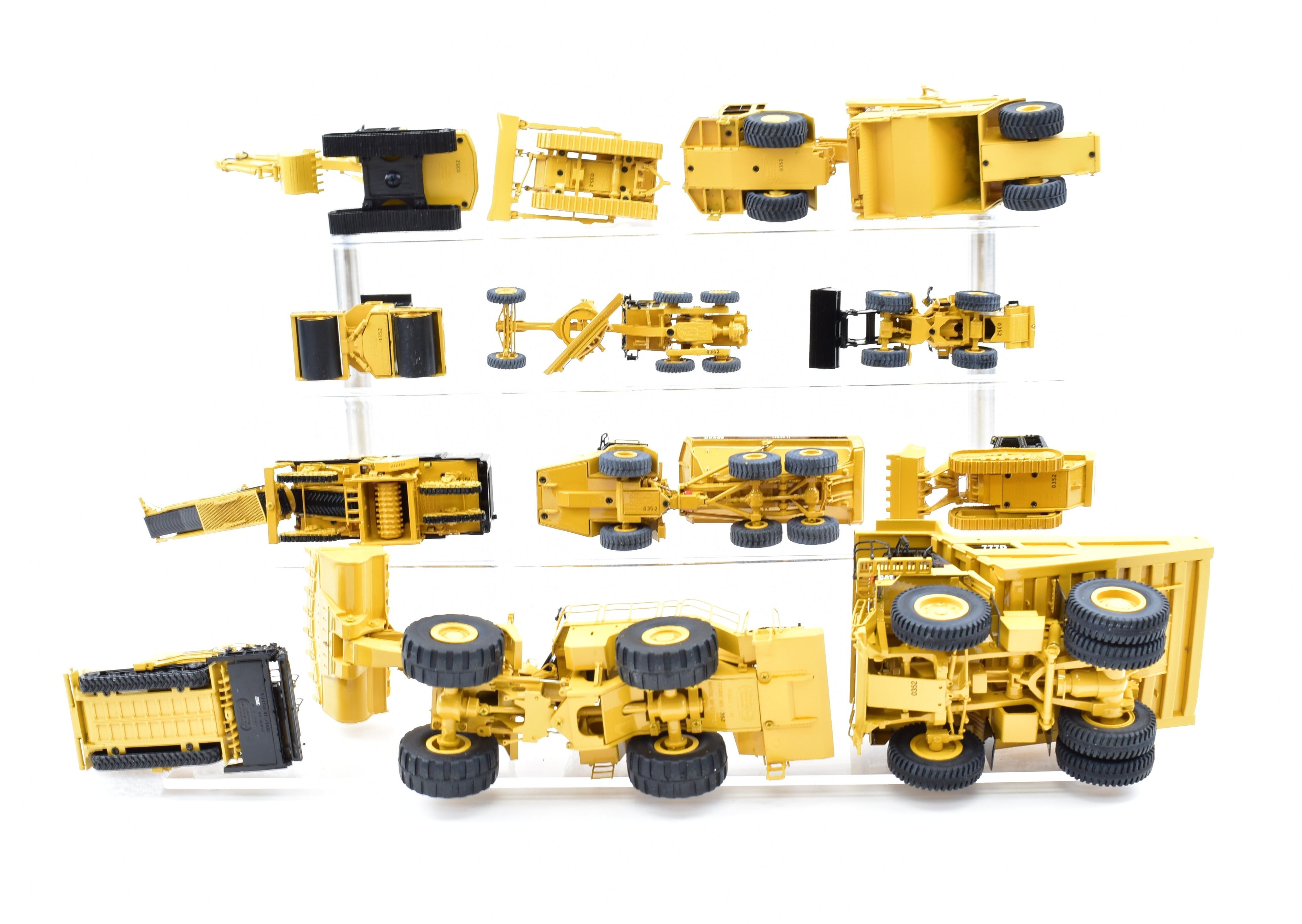 High - Quality HO Scale Brass Construction Caterpillar Vehicle Models 12 - piece Collection for Model Enthusiasts