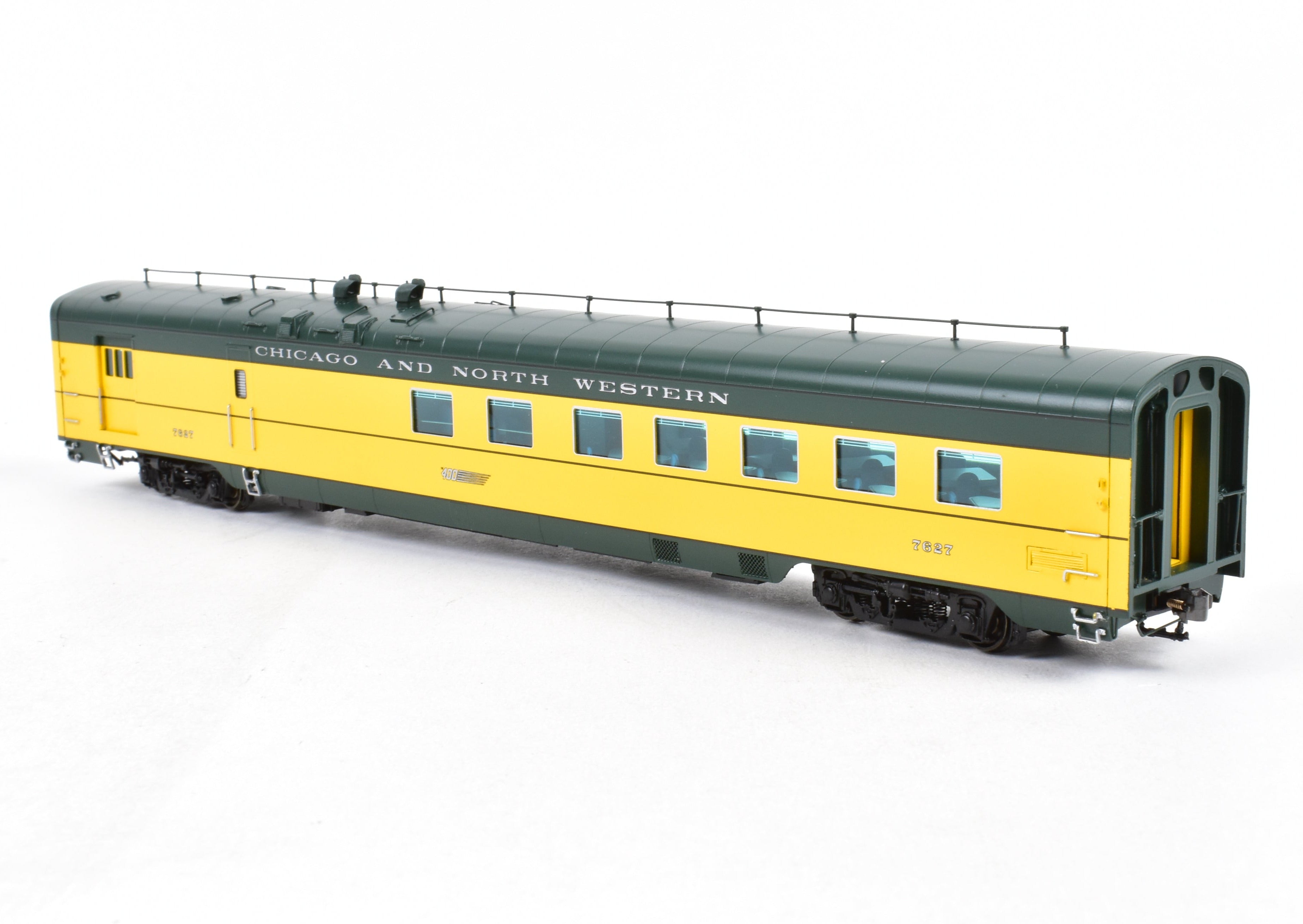 HO Scale Brass Railway Classics Model - Chicago and North Western 400 Baggage Cafe Lounge Car FP, Featuring Road Number 7627