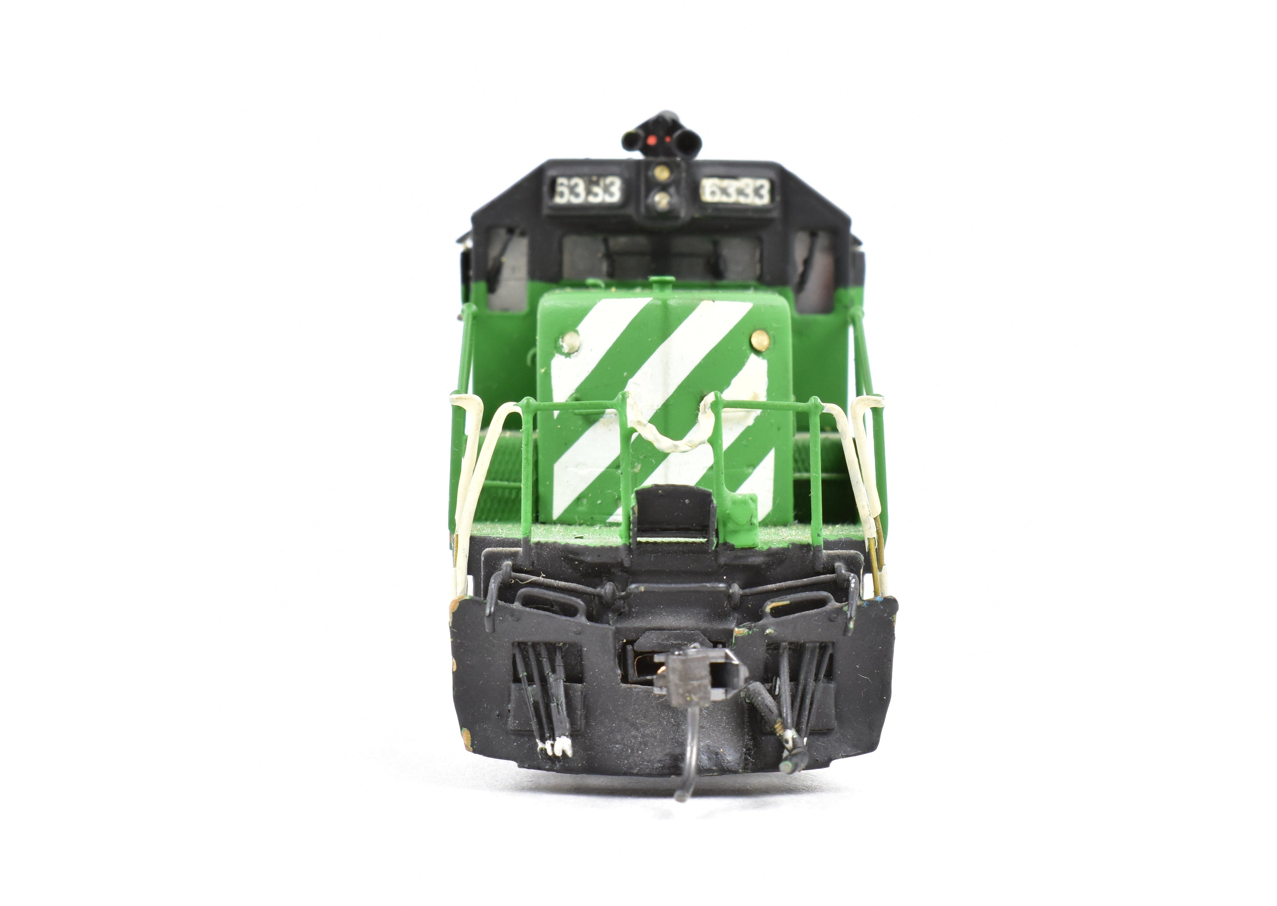HO Scale Brass Alco Models Burlington Northern EMD SD40 - 2 Diesel Locomotive with Custom Painting and Incorrect Packaging Box