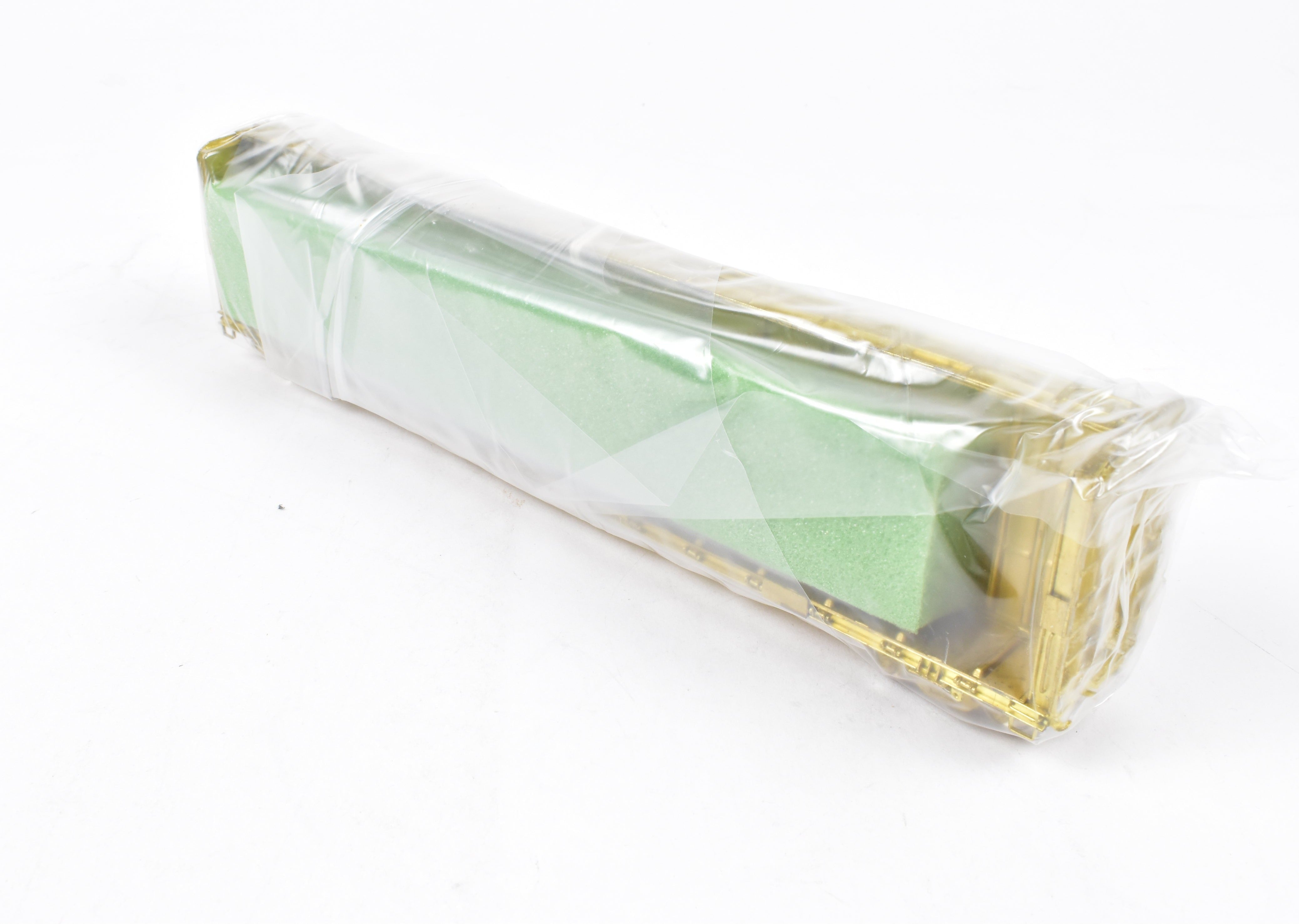 HO Brass OMI 64-Foot Thrall Center Beam Flat Car with Oval Openings