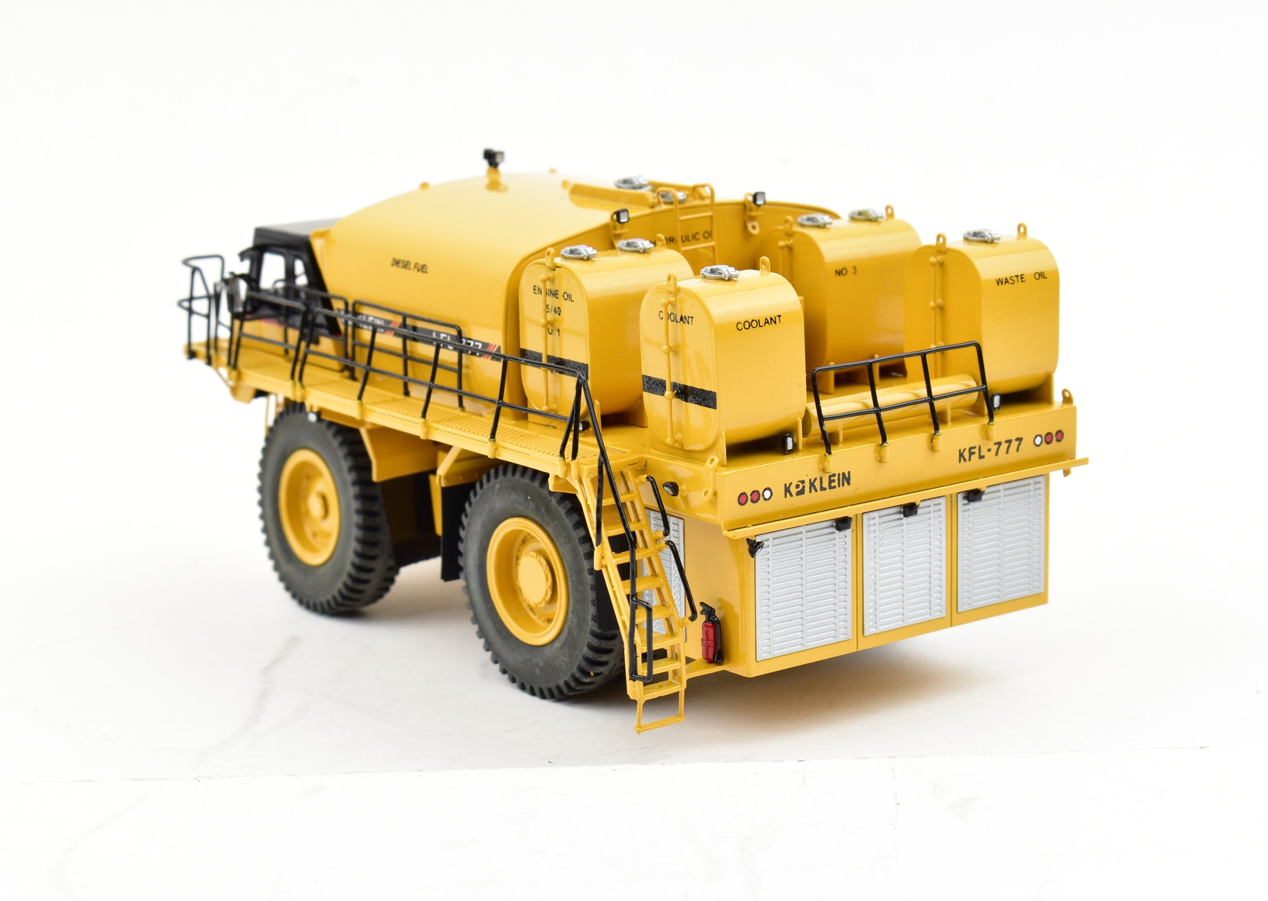 High - Quality HO Brass Construction Model - CON CCM Models No. 30020 Caterpillar KFL - 777D with Klein Fuel and Lubrication Body
