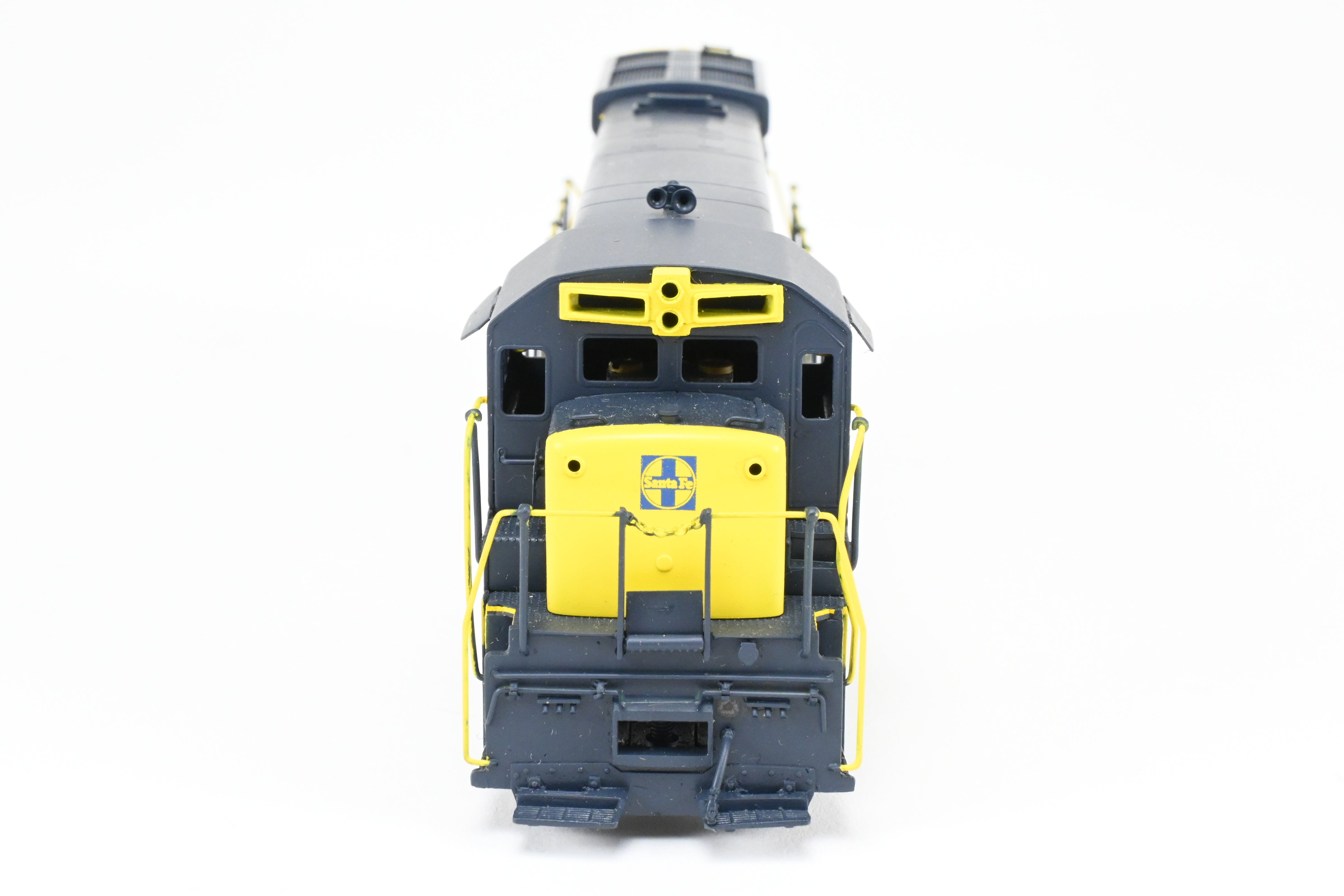 HO Scale Brass Model Train - Oriental Limited ATSF - Santa Fe GE U23B 2300 HP Low Hood Locomotive with AAR - B Trucks, Road Number FP #6334