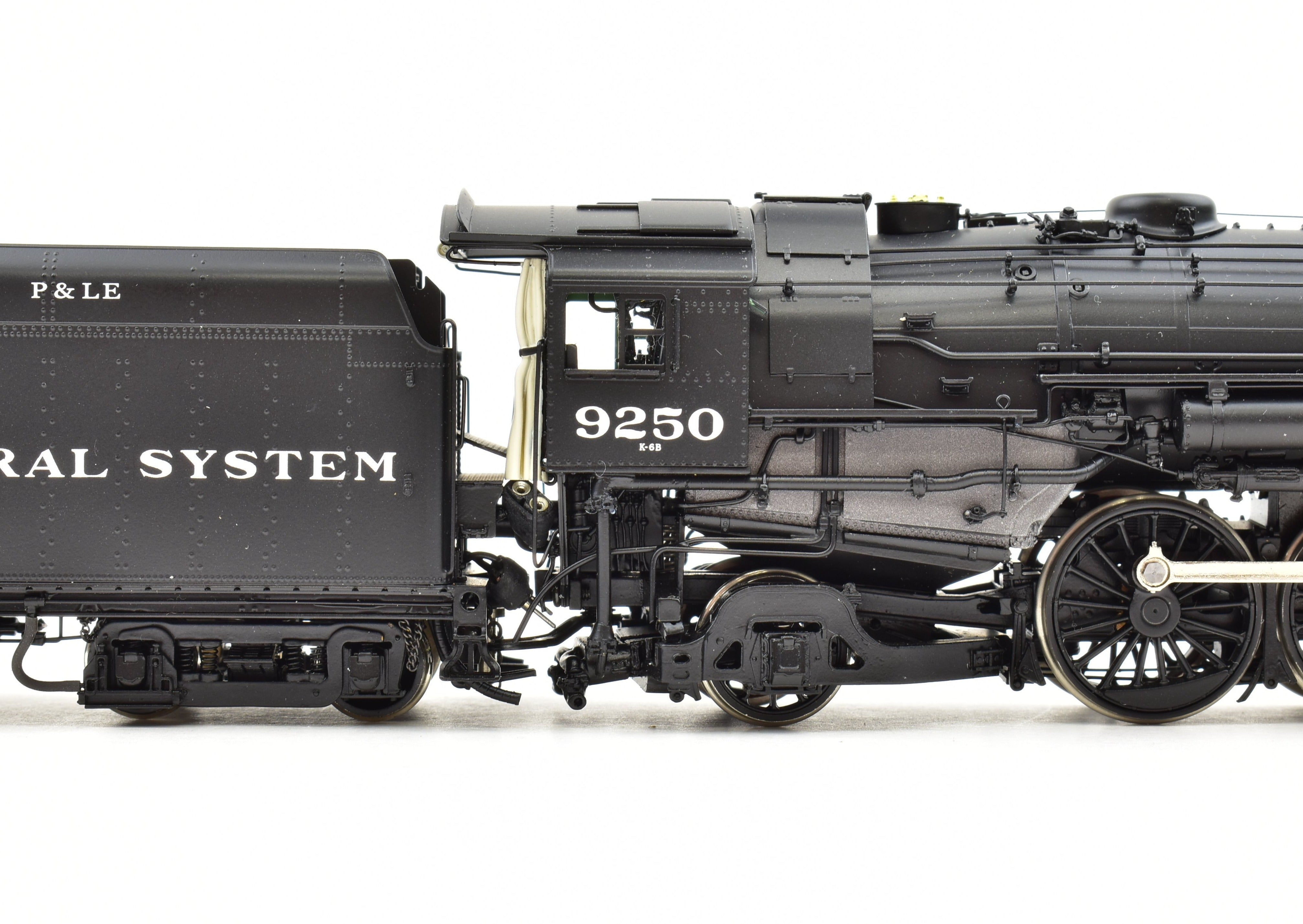 High - Quality HO Scale Brass Conventional Key Imports P&LE - Pittsburgh & Lake Erie K - 6b 4 - 6 - 2 Pacific Steam Locomotive FP #9250 Model