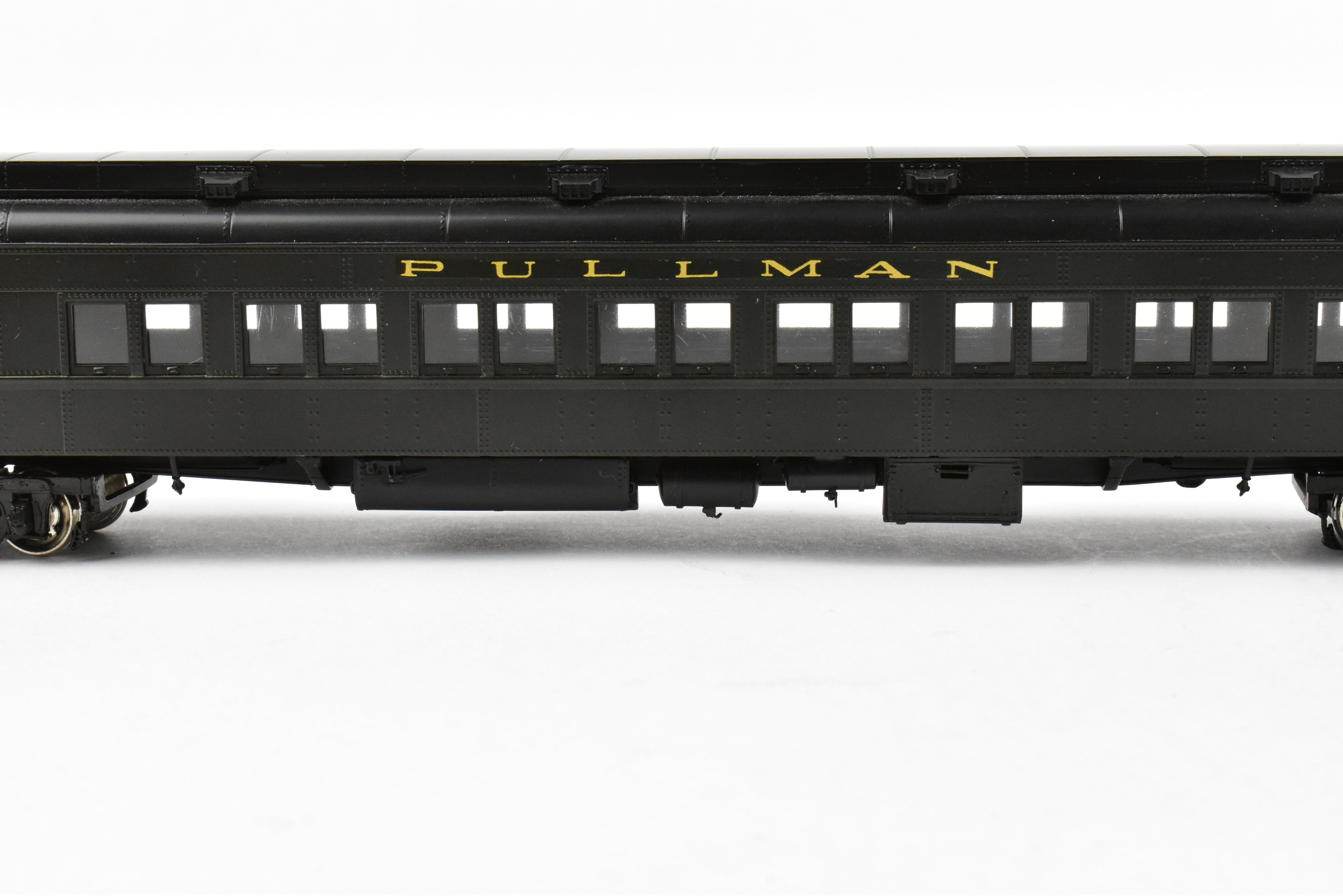 High - Quality HO Scale Brass Precision Scale Co. Pullman 80 - foot Sleeper 16 - Section Tourist Car Model Plan 2412 without Air - Flow Package