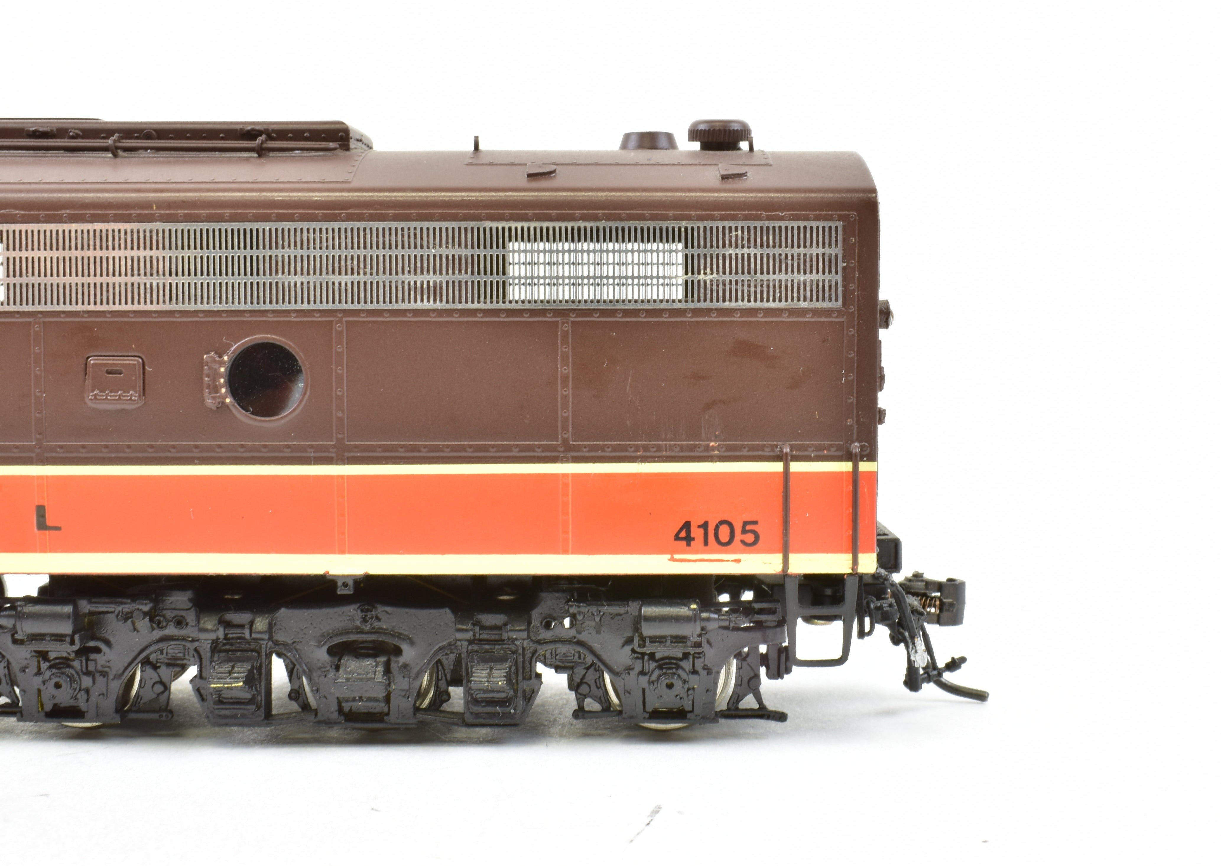 Overland Models IC Illinois Central EMD E9 - A & E8 - B Set, Pro - Painted, ReBoxx