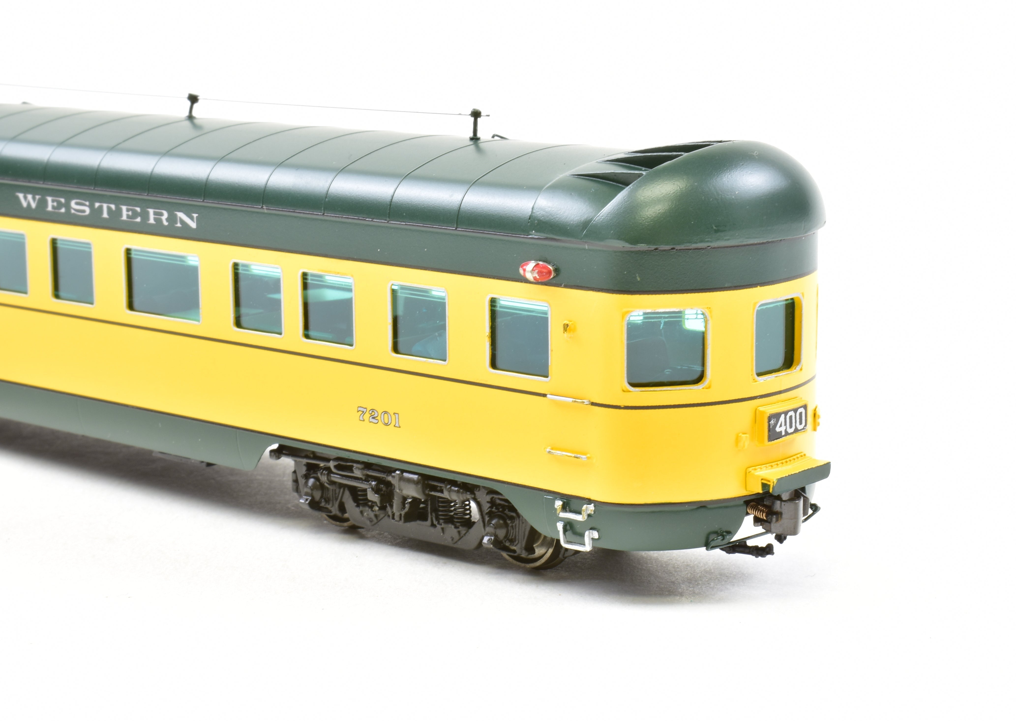 HO Scale Brass C&NW - Chicago and North Western 400 Observation FP 7201 Railway Classic Model