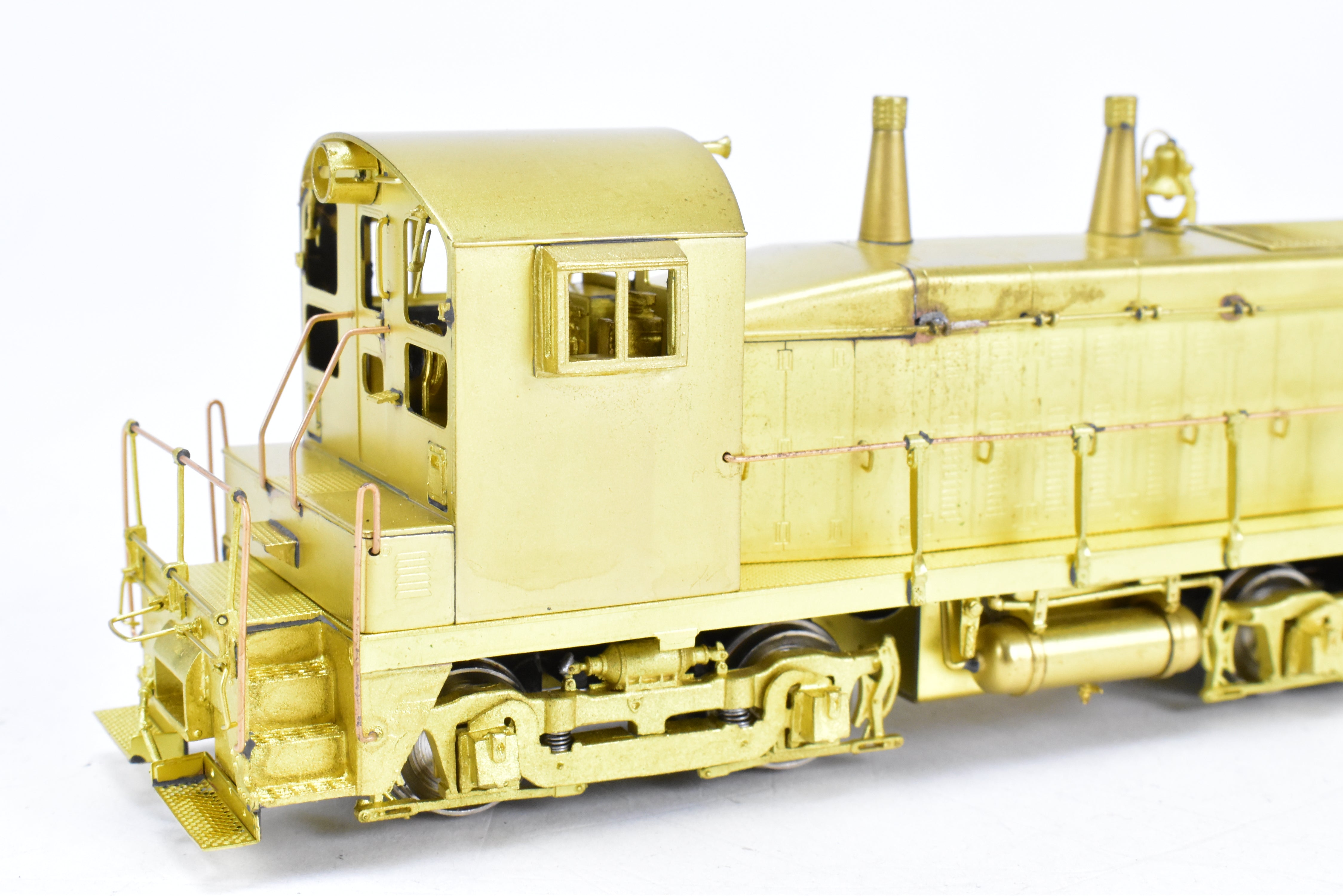HO Scale Brass Diesel Locomotive Model by Overland Models Inc. Representing Great Northern EMD NW - 2