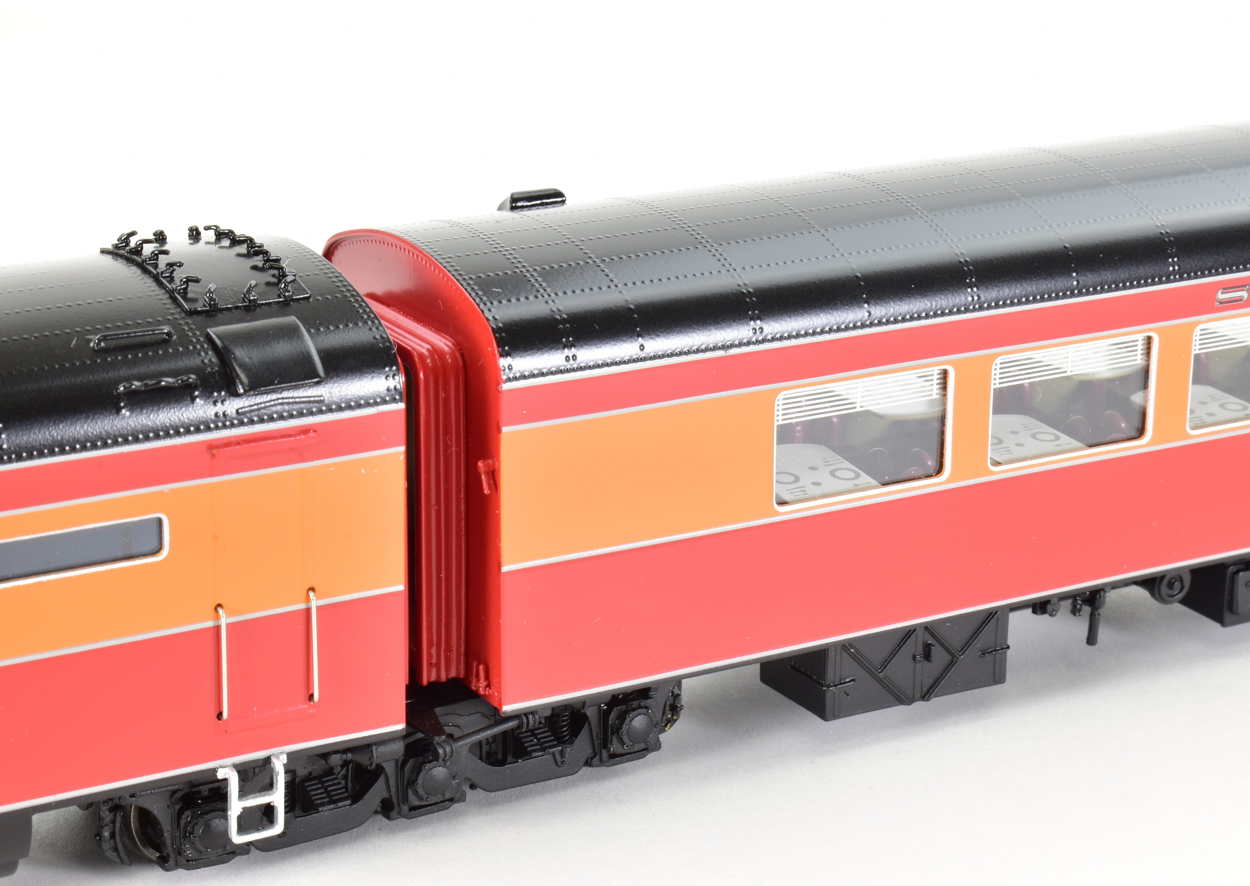 HO Scale Brass Model Train Consignment Set - Challenger Imports SP - Southern Pacific 1955 Shasta Daylight 10 - Car Train Set with FP